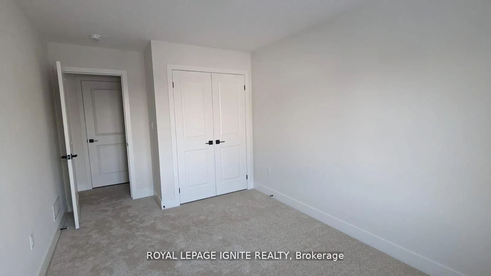 1960 Evans Boulevard, #113