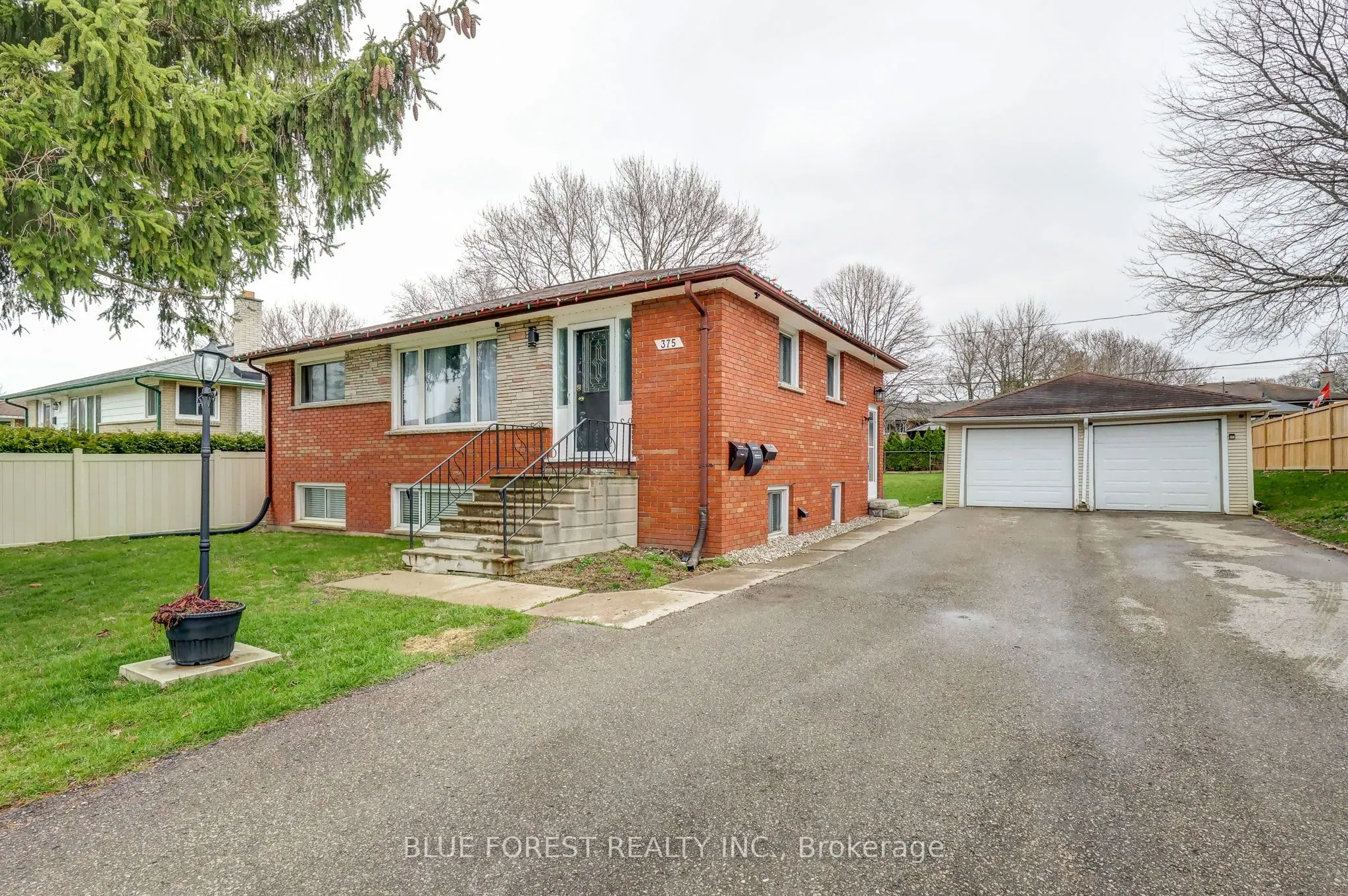 375 Dieppe Street