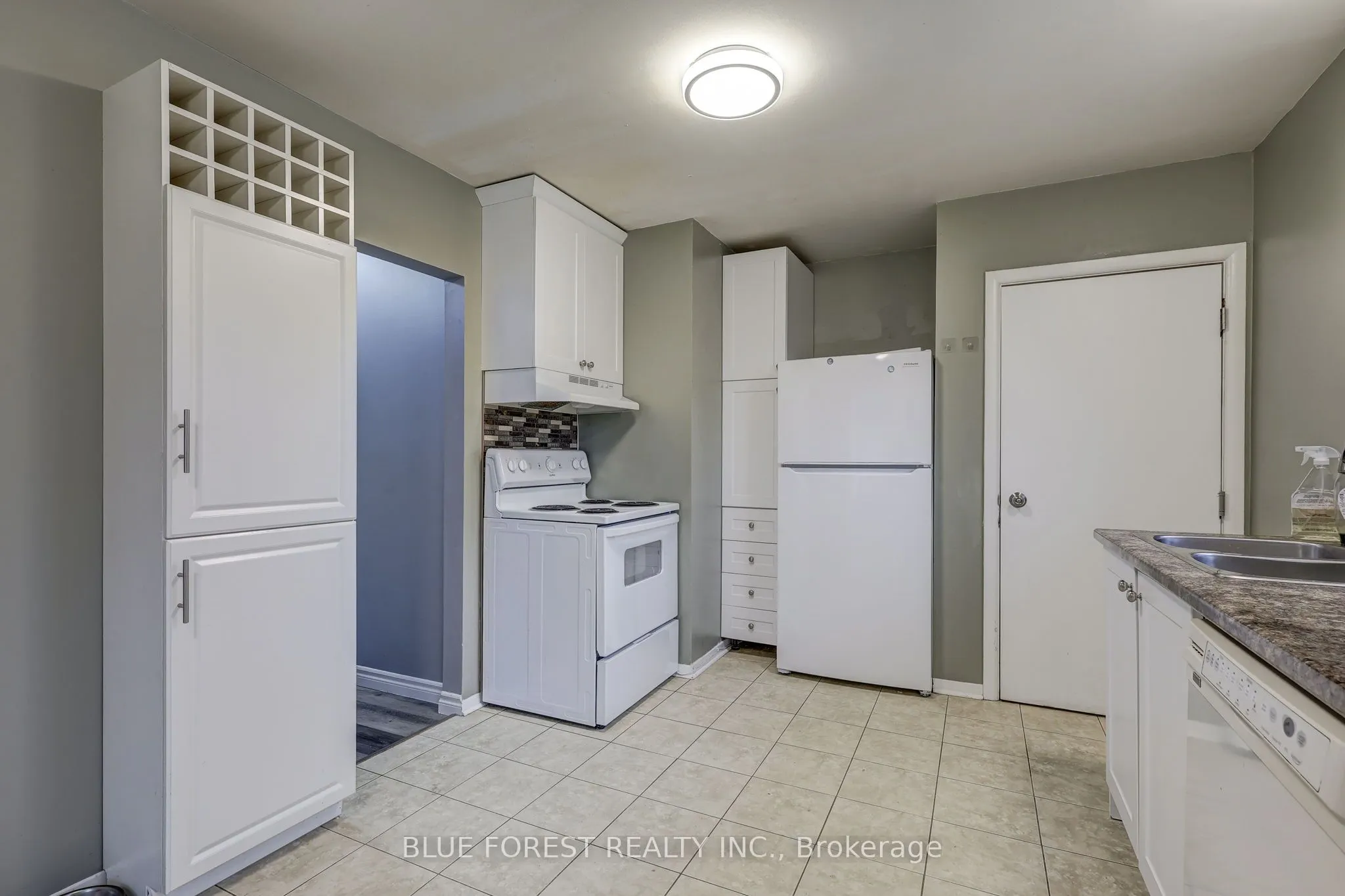 375 Dieppe Street