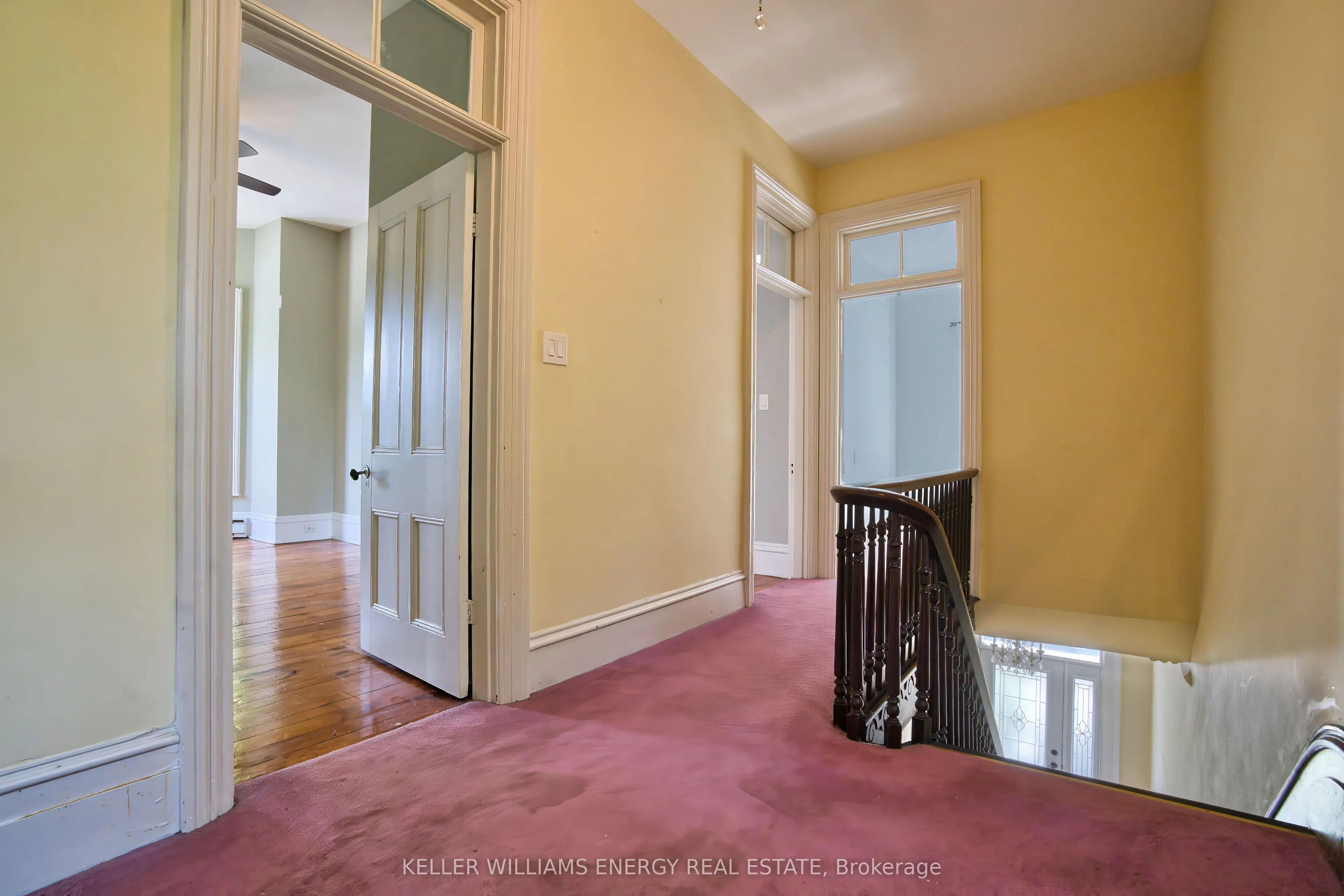 88 Wellington Street N