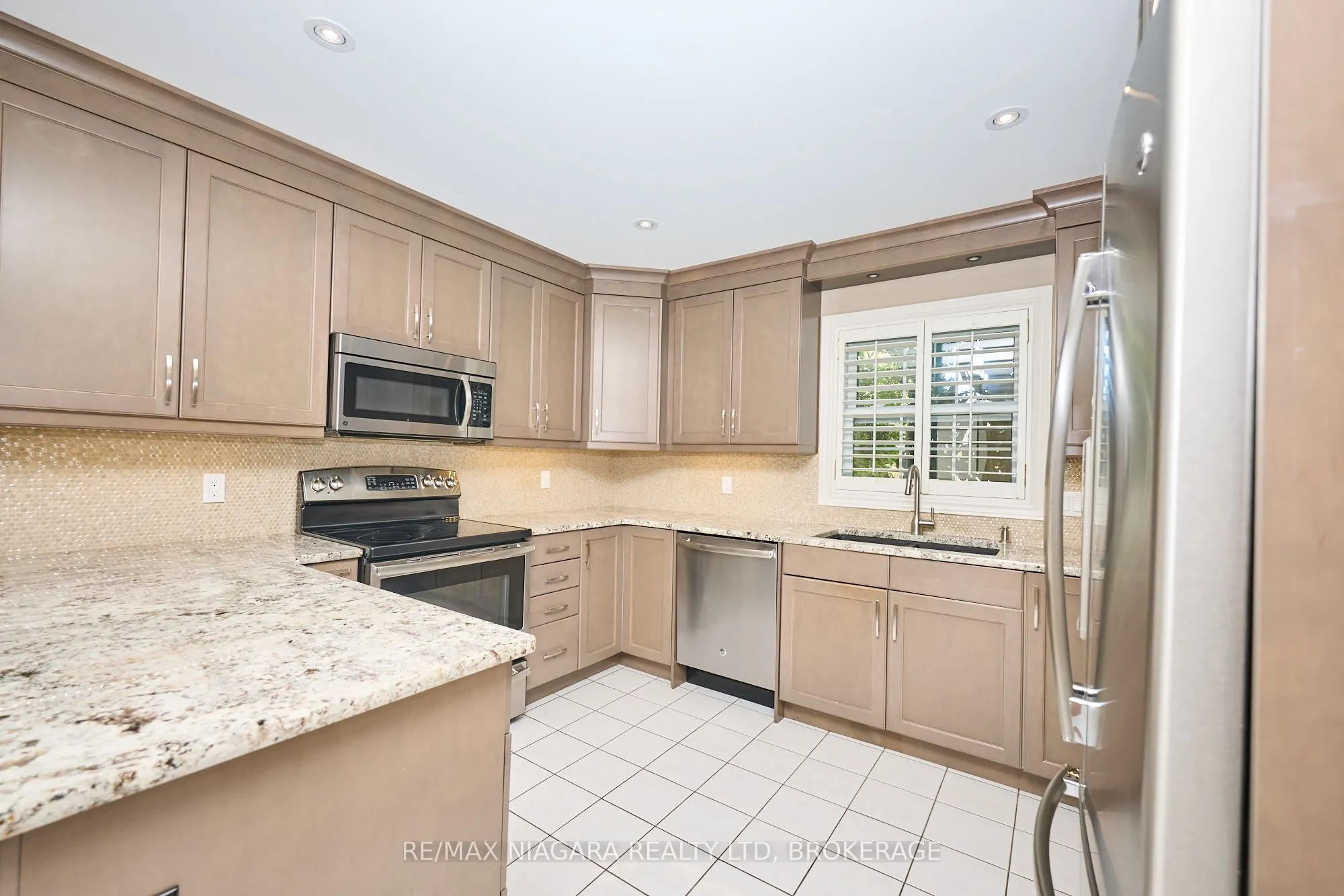 1 Breckenridge Boulevard