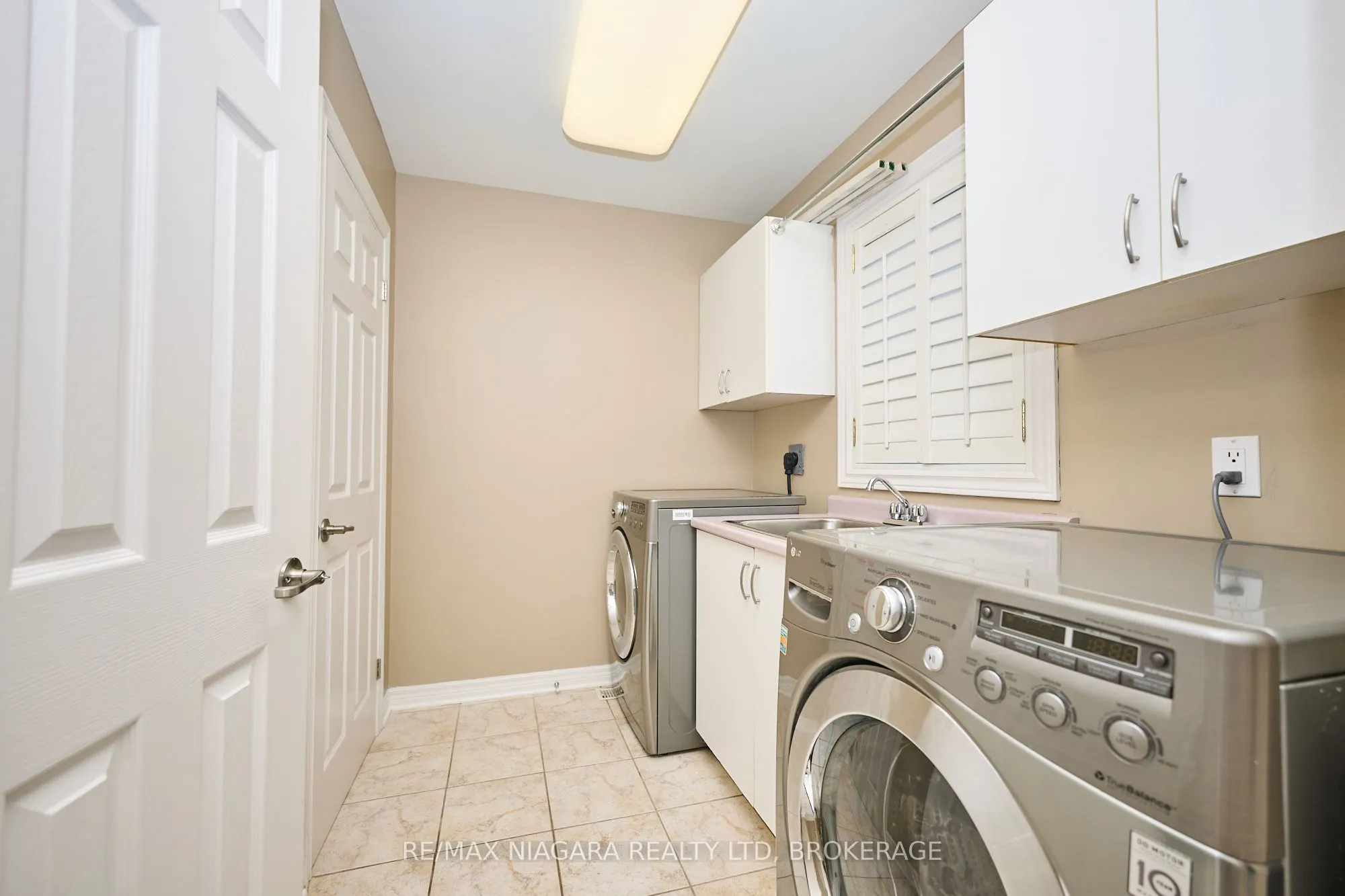 1 Breckenridge Boulevard