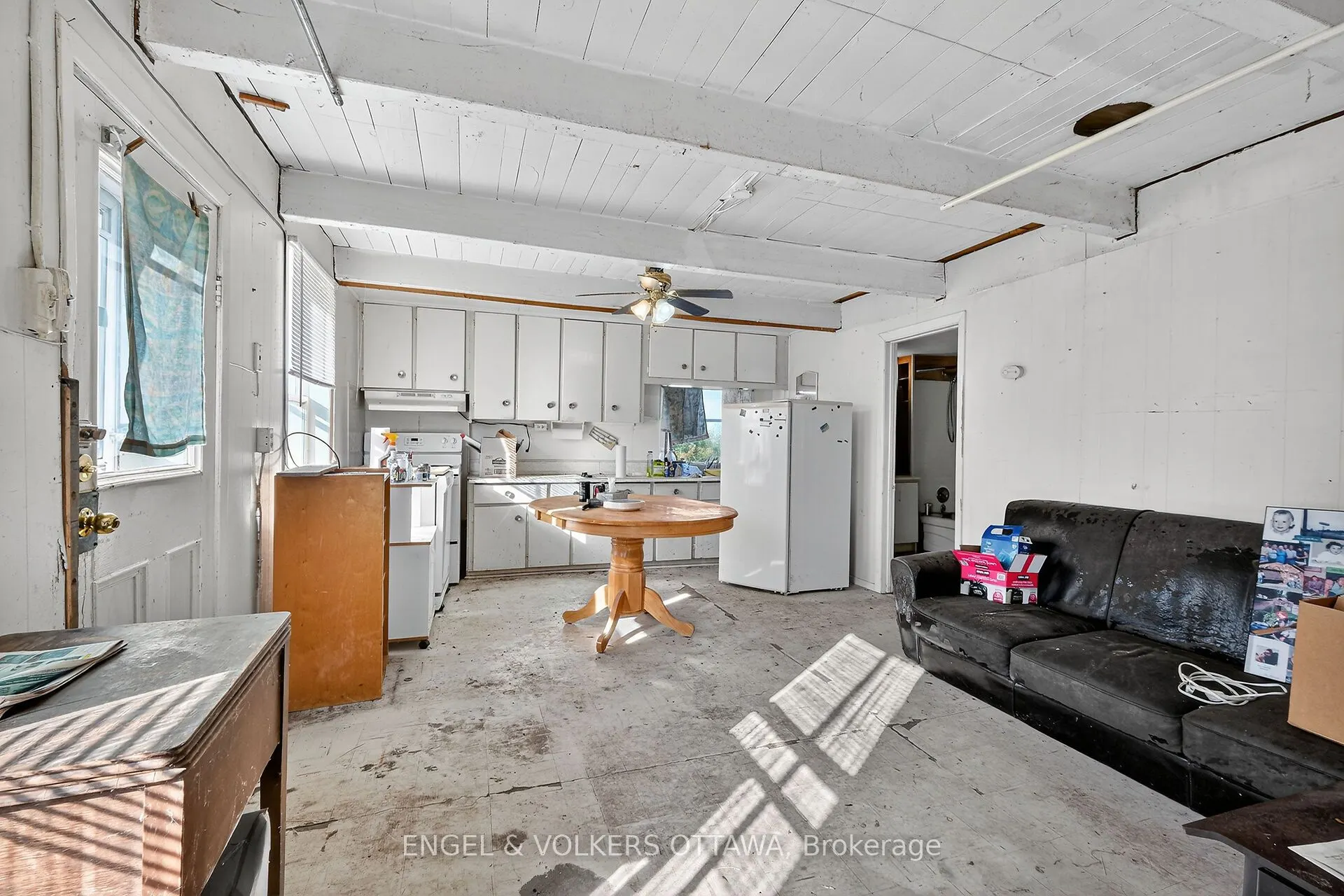 2795 Rollin Road