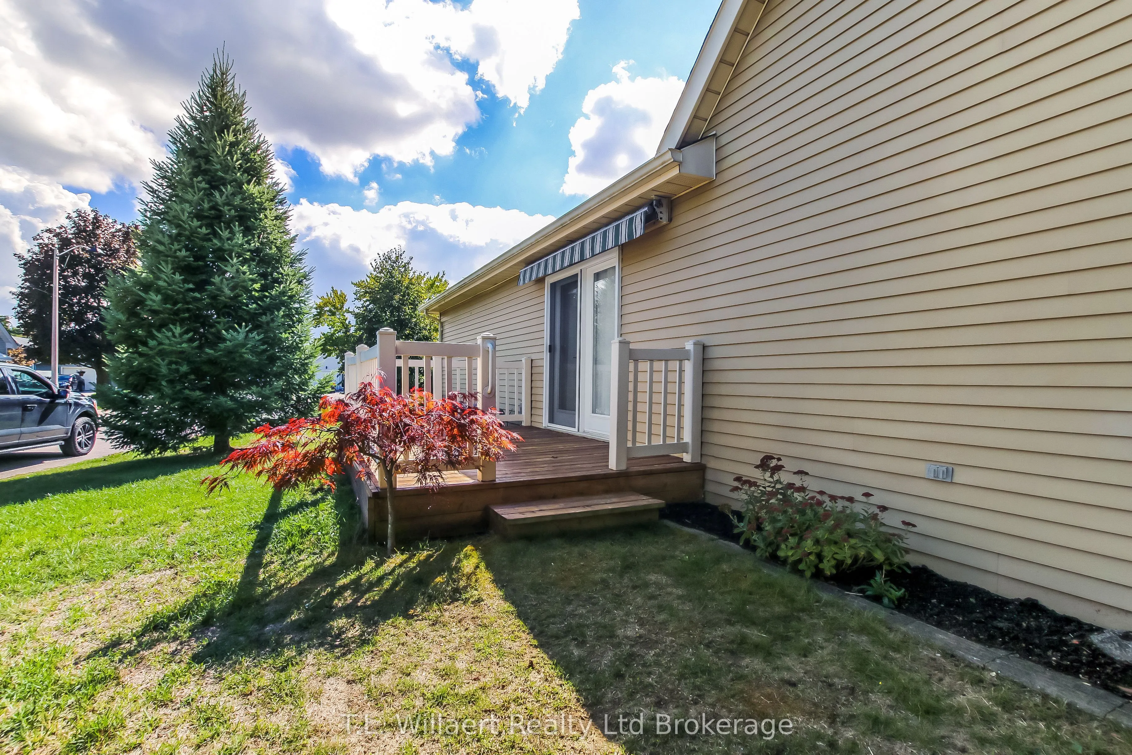 62 Edwin Crescent