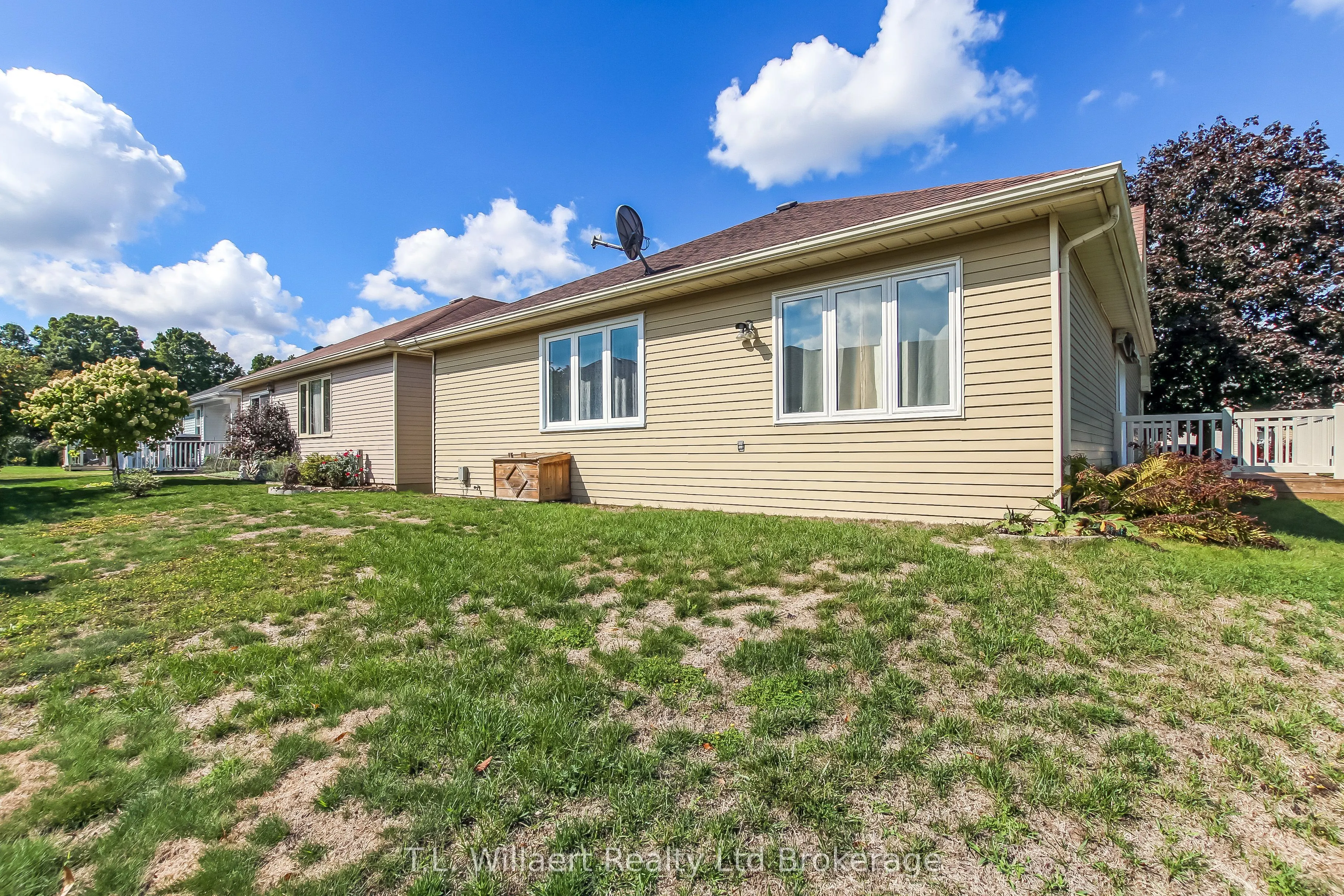 62 Edwin Crescent