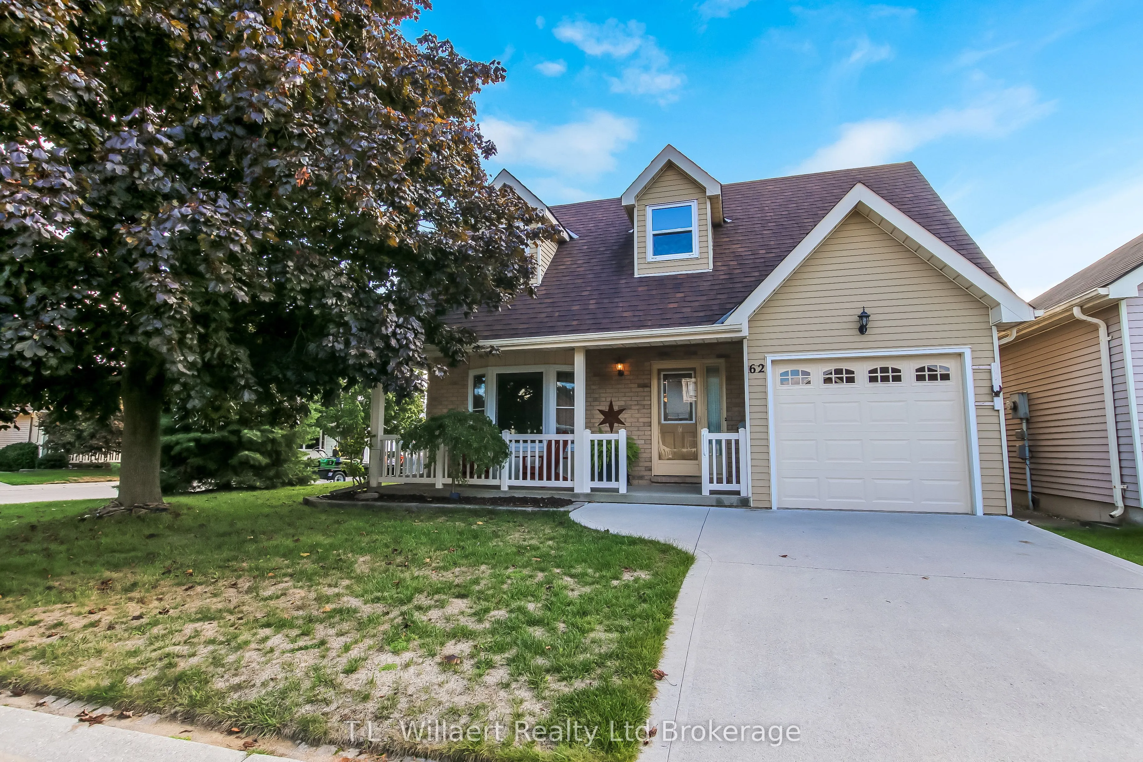 62 Edwin Crescent