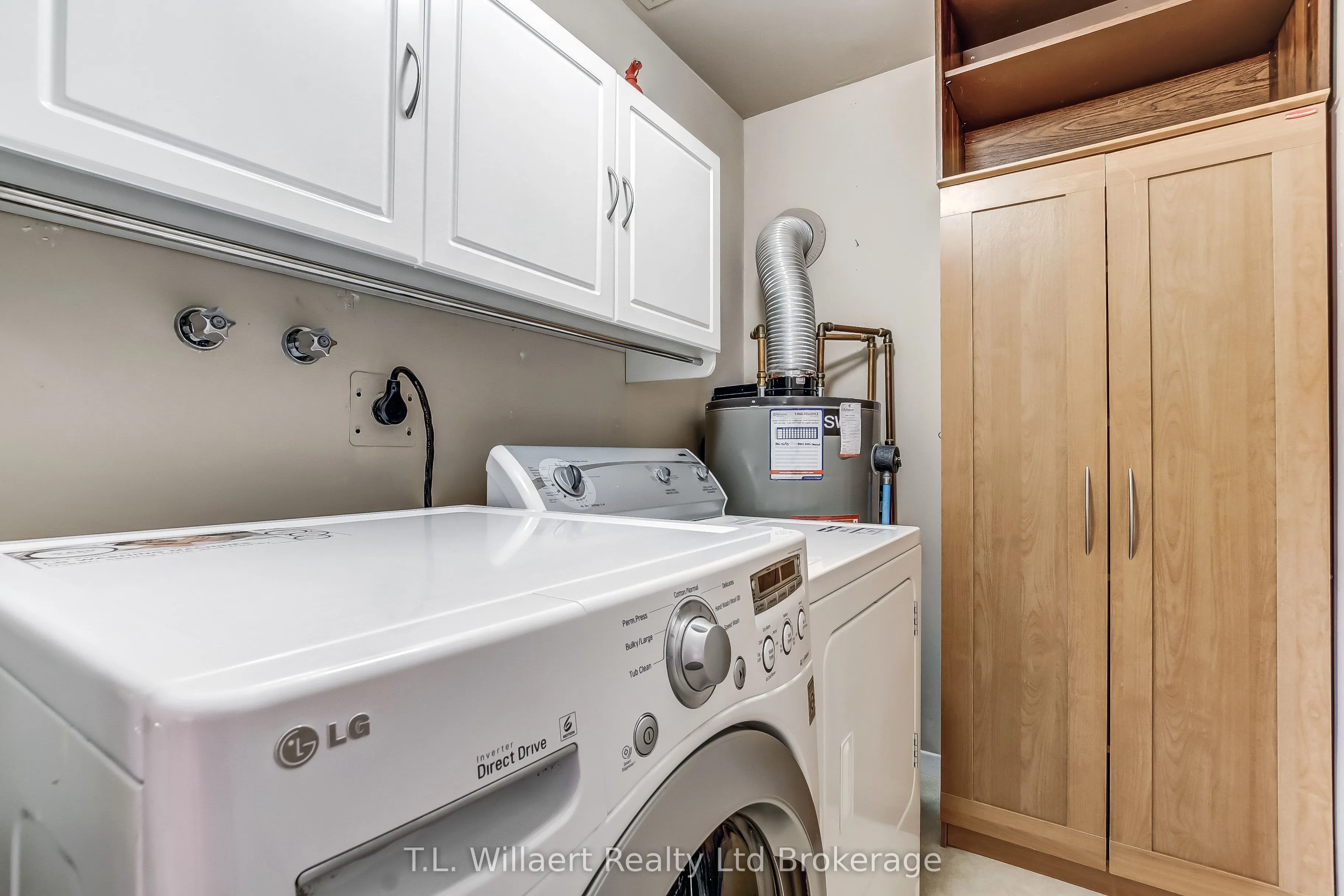62 Edwin Crescent
