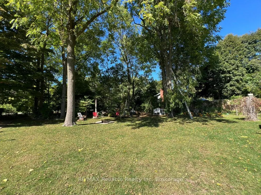 12 Sarnia Street