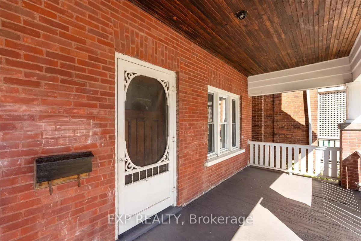 468 Charlotte Street
