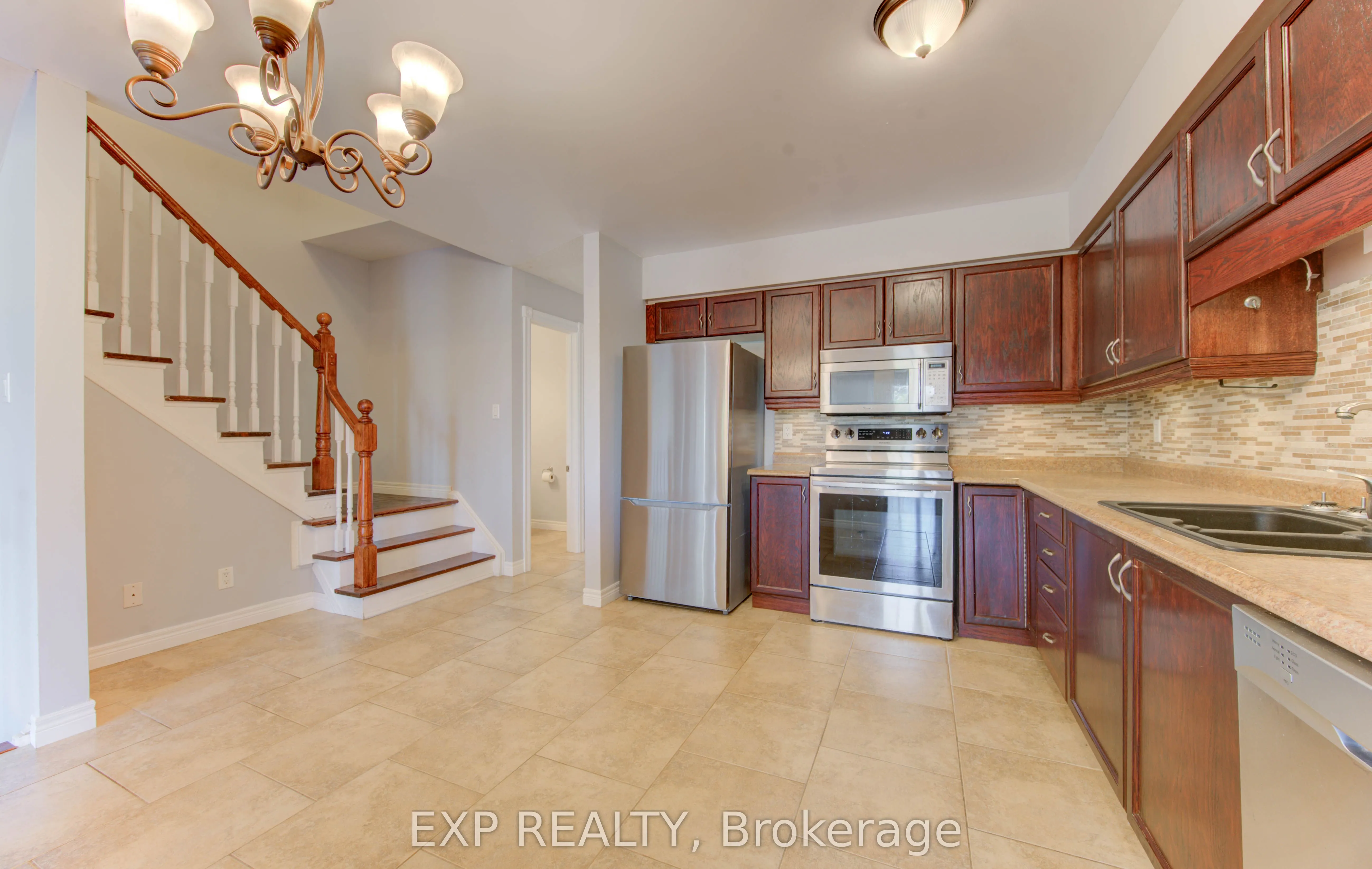 499 Oakvale Drive, #6