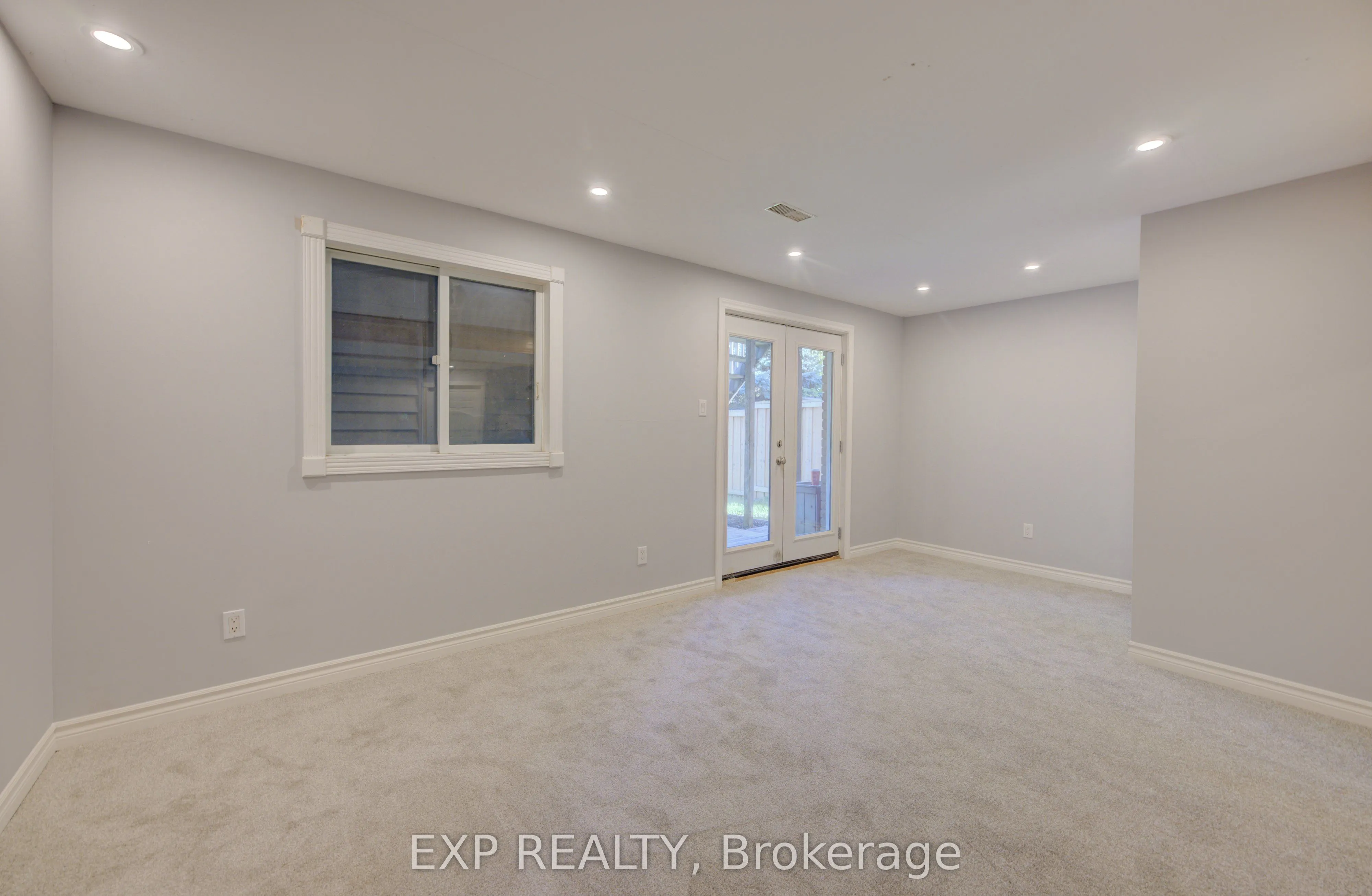 499 Oakvale Drive, #6