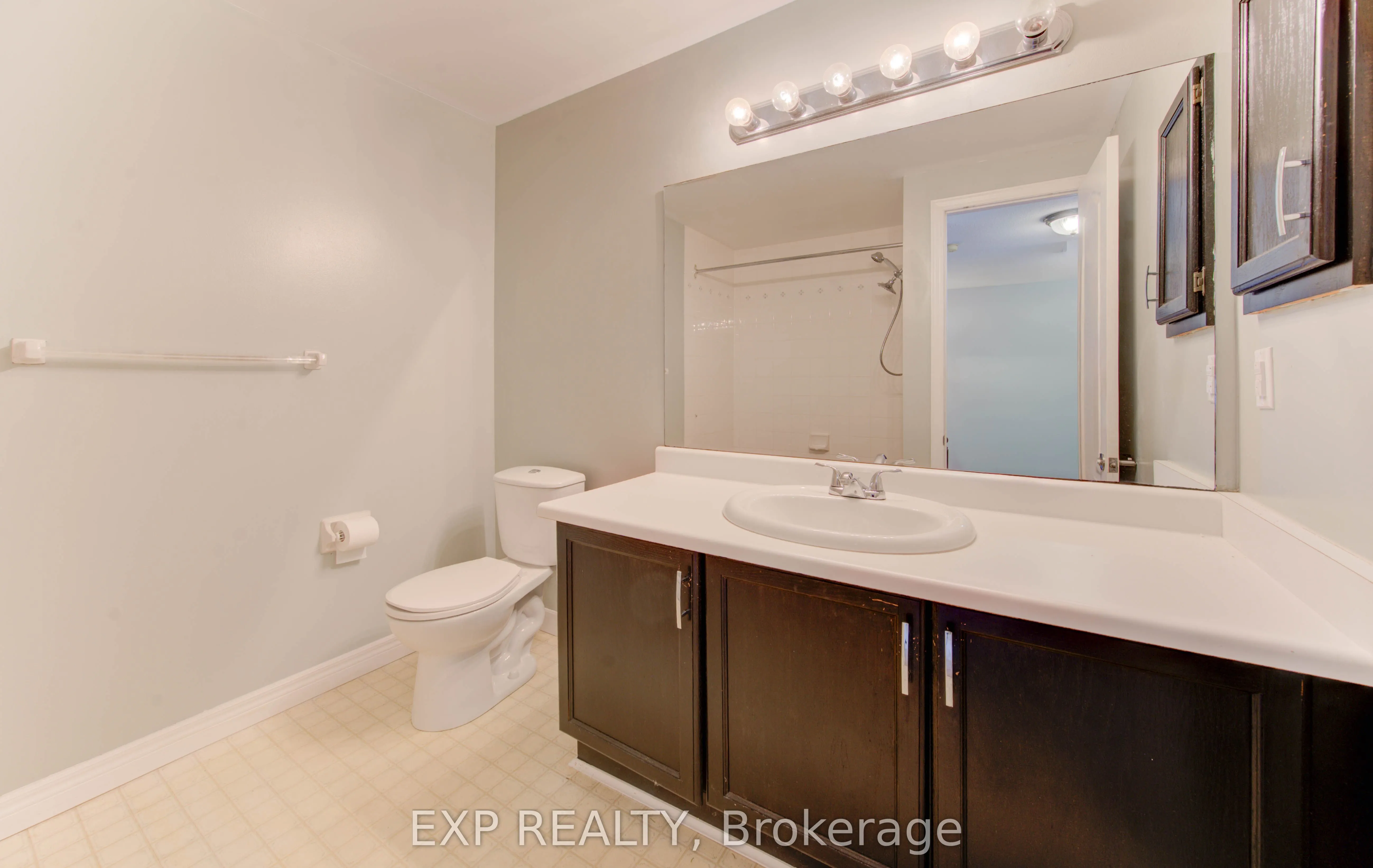 499 Oakvale Drive, #6