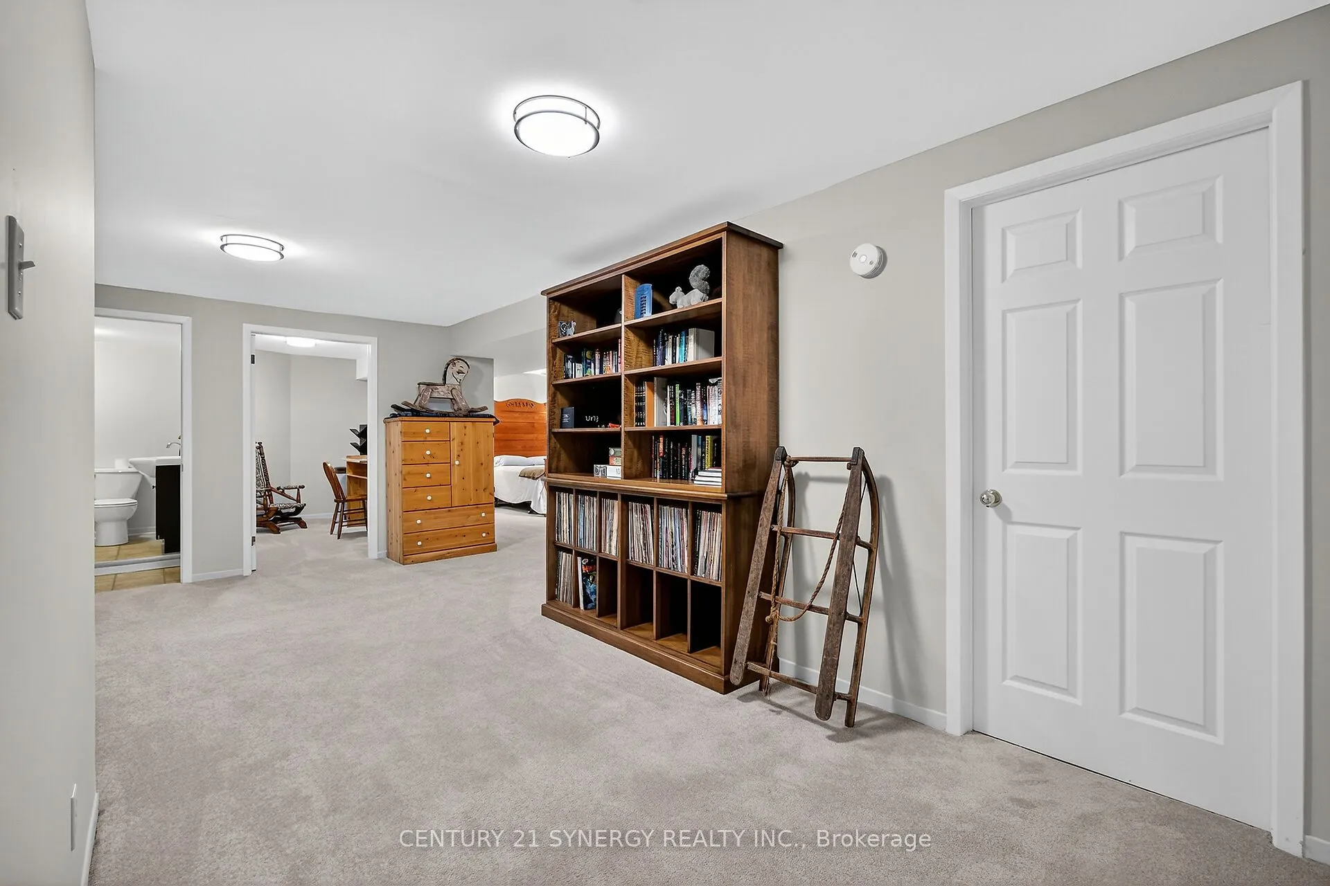 18 Oyster Bay Court