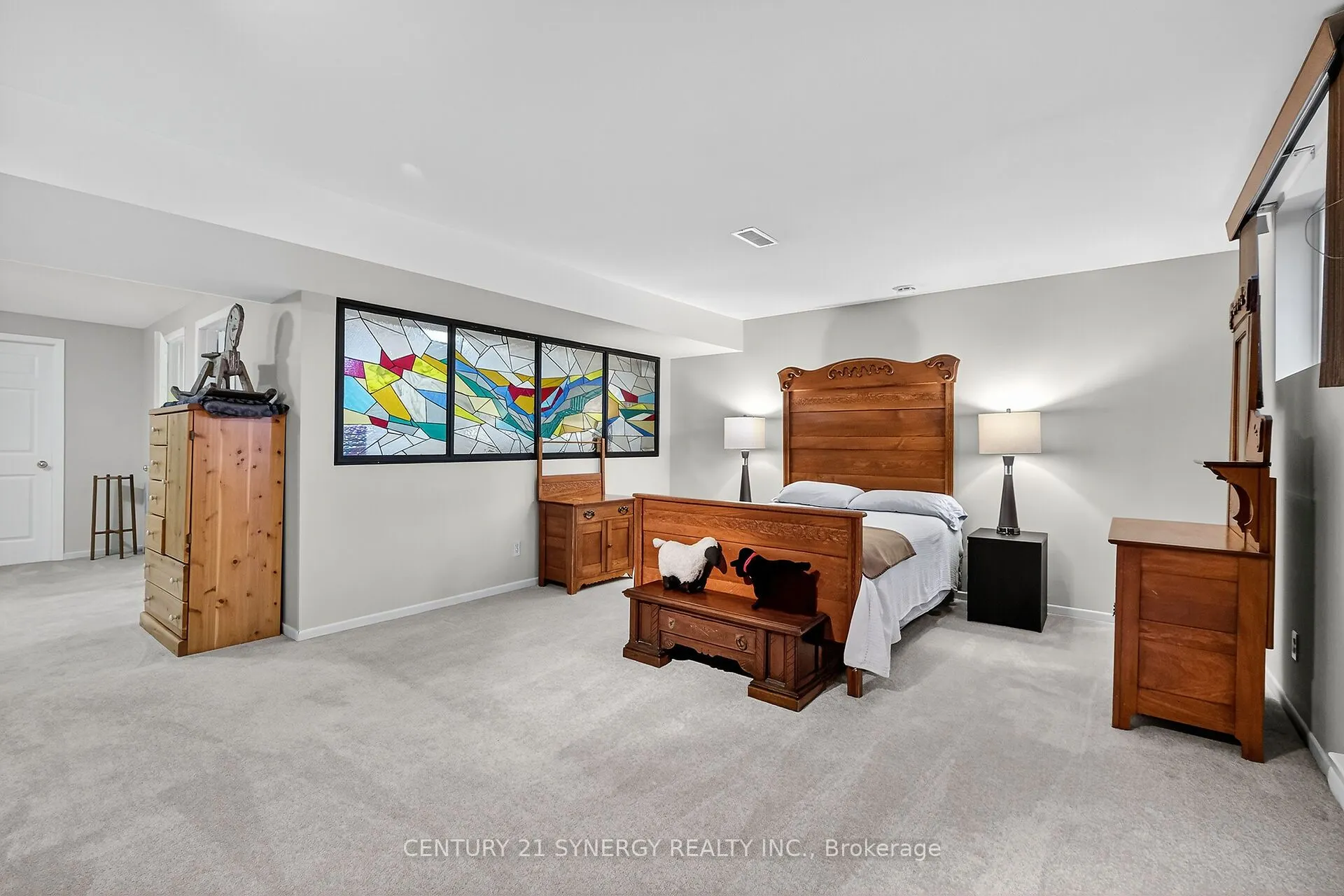 18 Oyster Bay Court