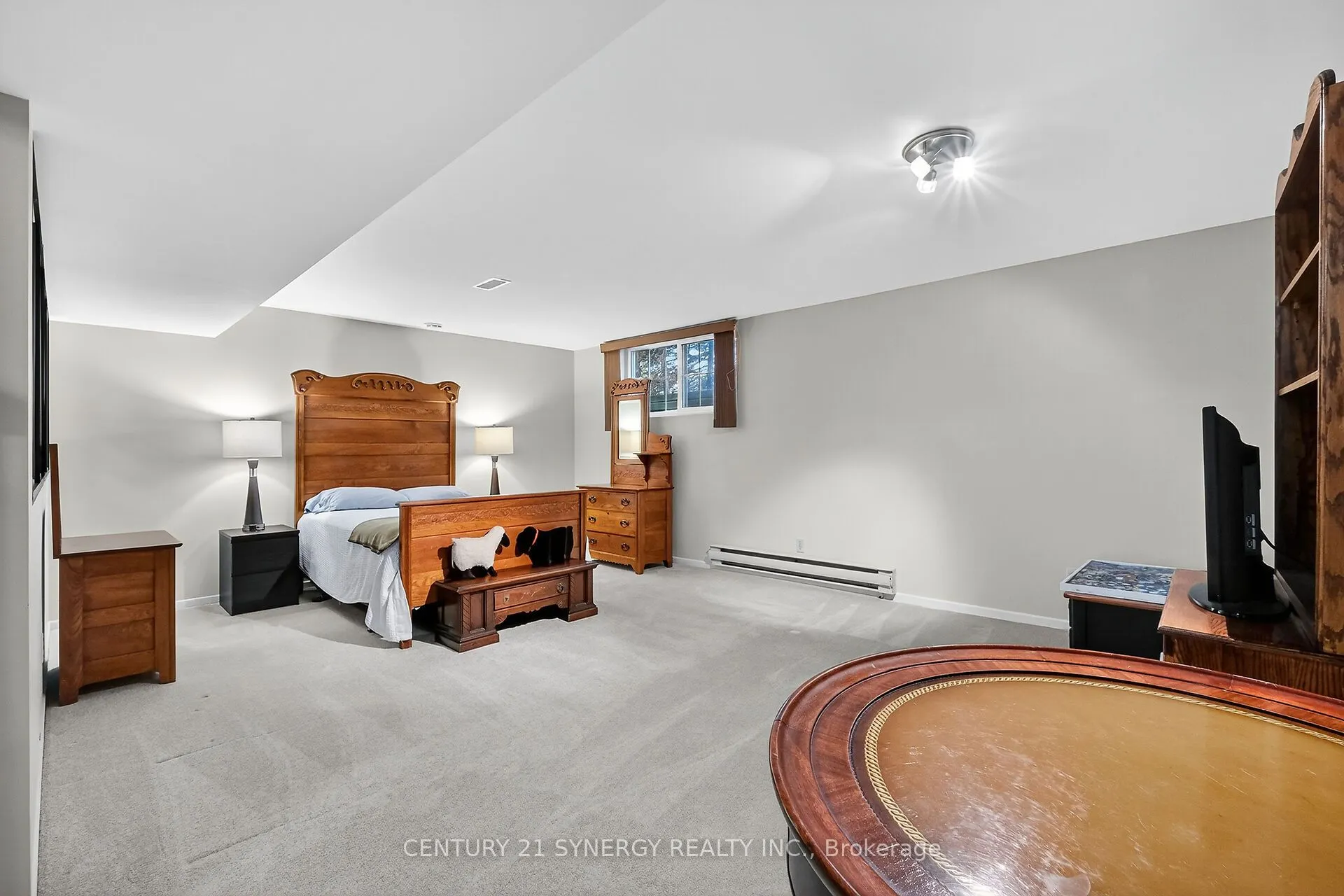 18 Oyster Bay Court