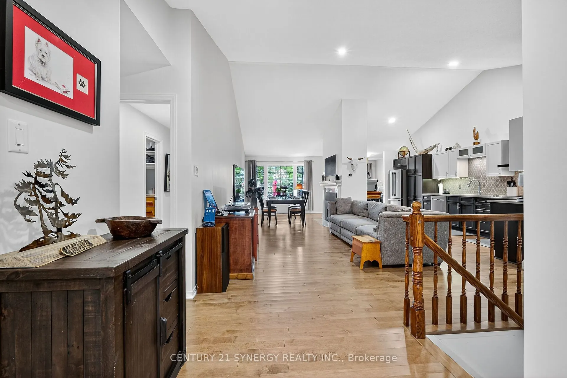 18 Oyster Bay Court
