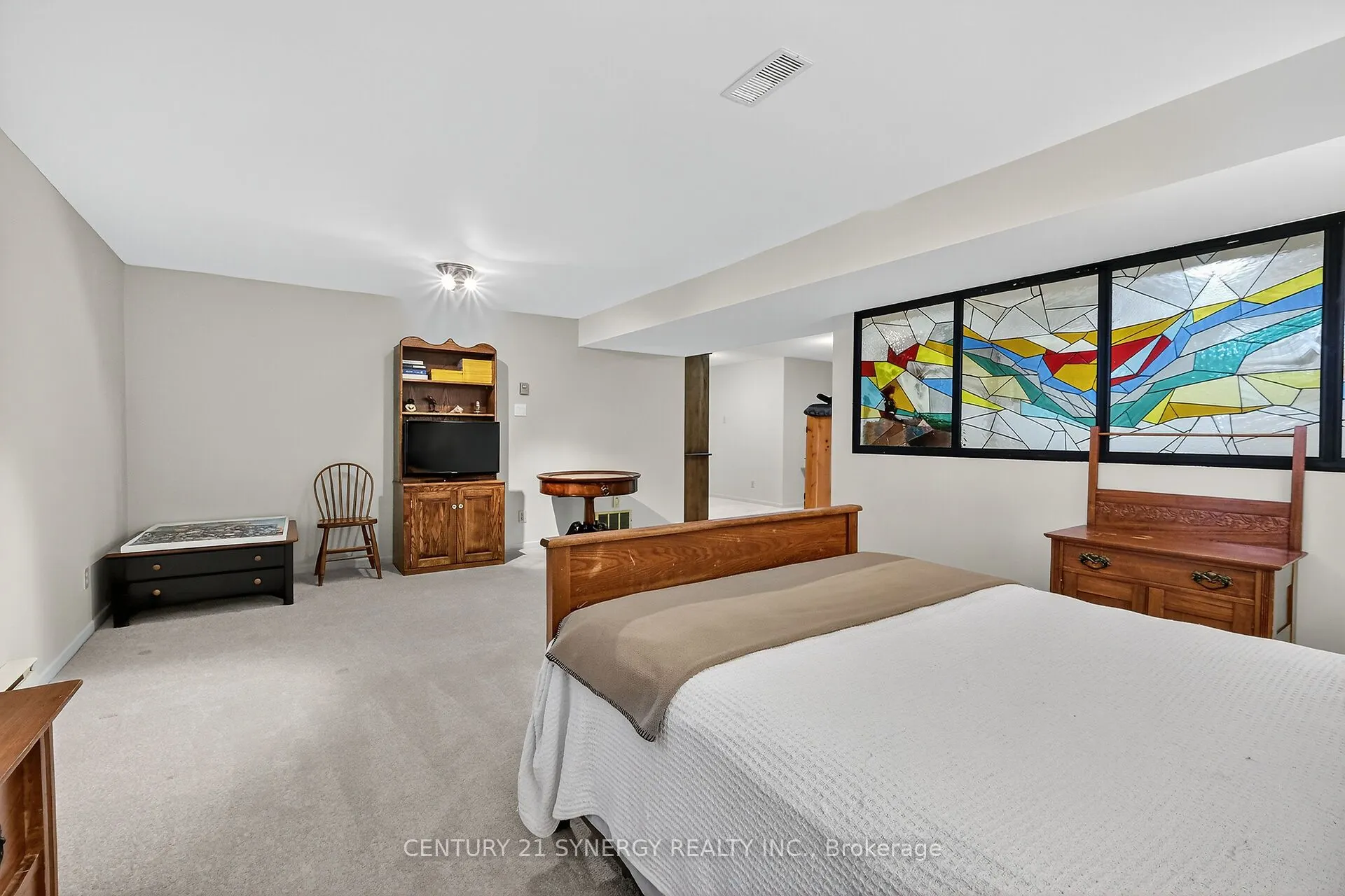 18 Oyster Bay Court