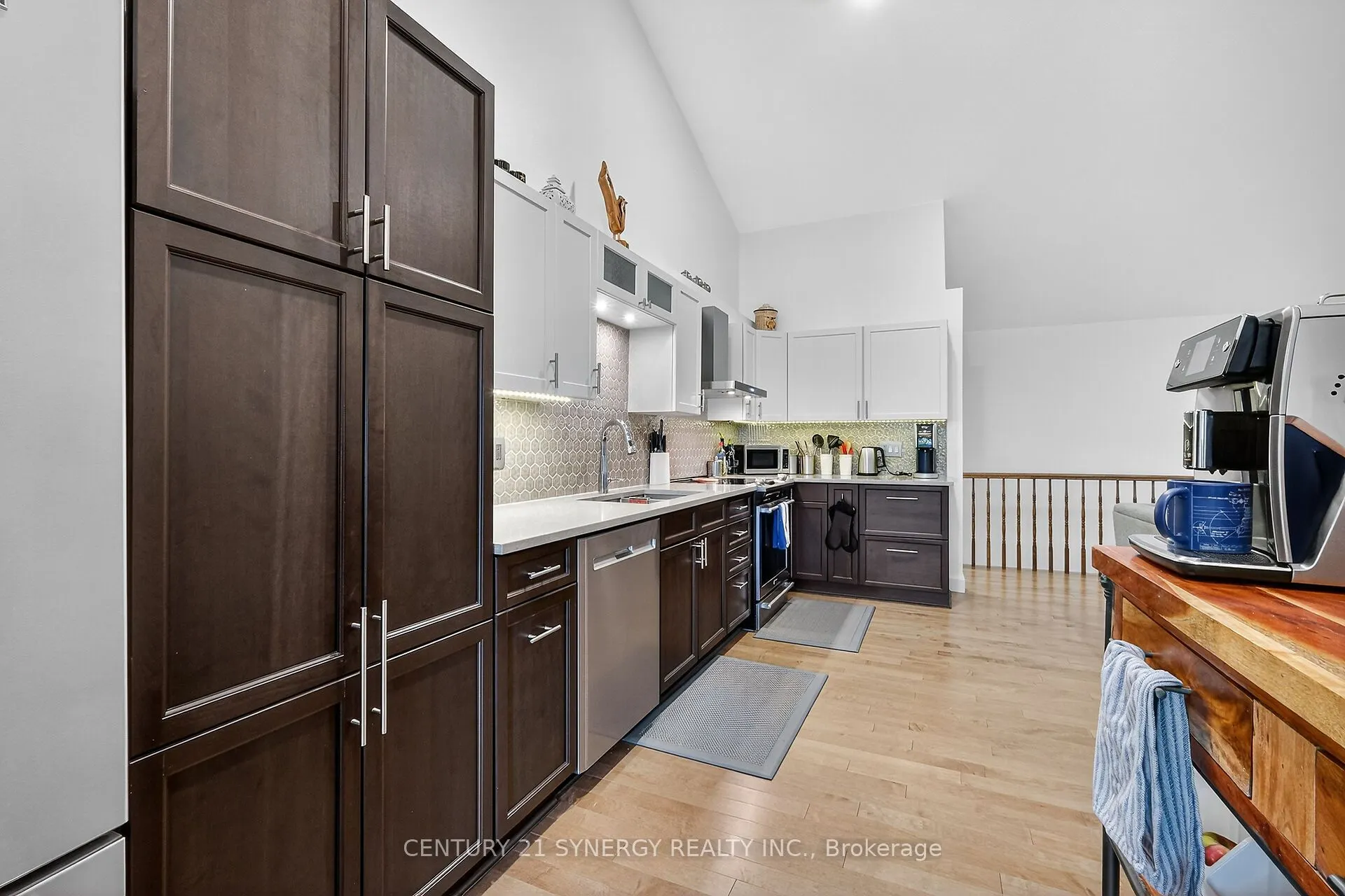 18 Oyster Bay Court