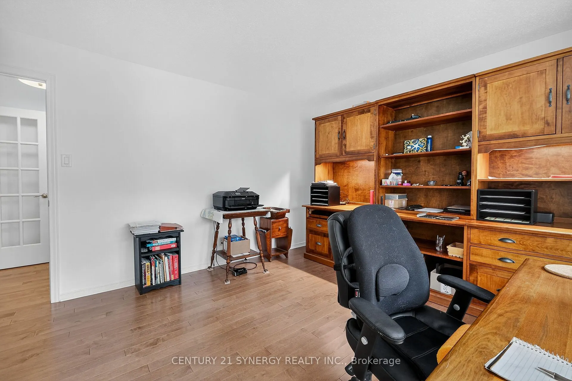 18 Oyster Bay Court