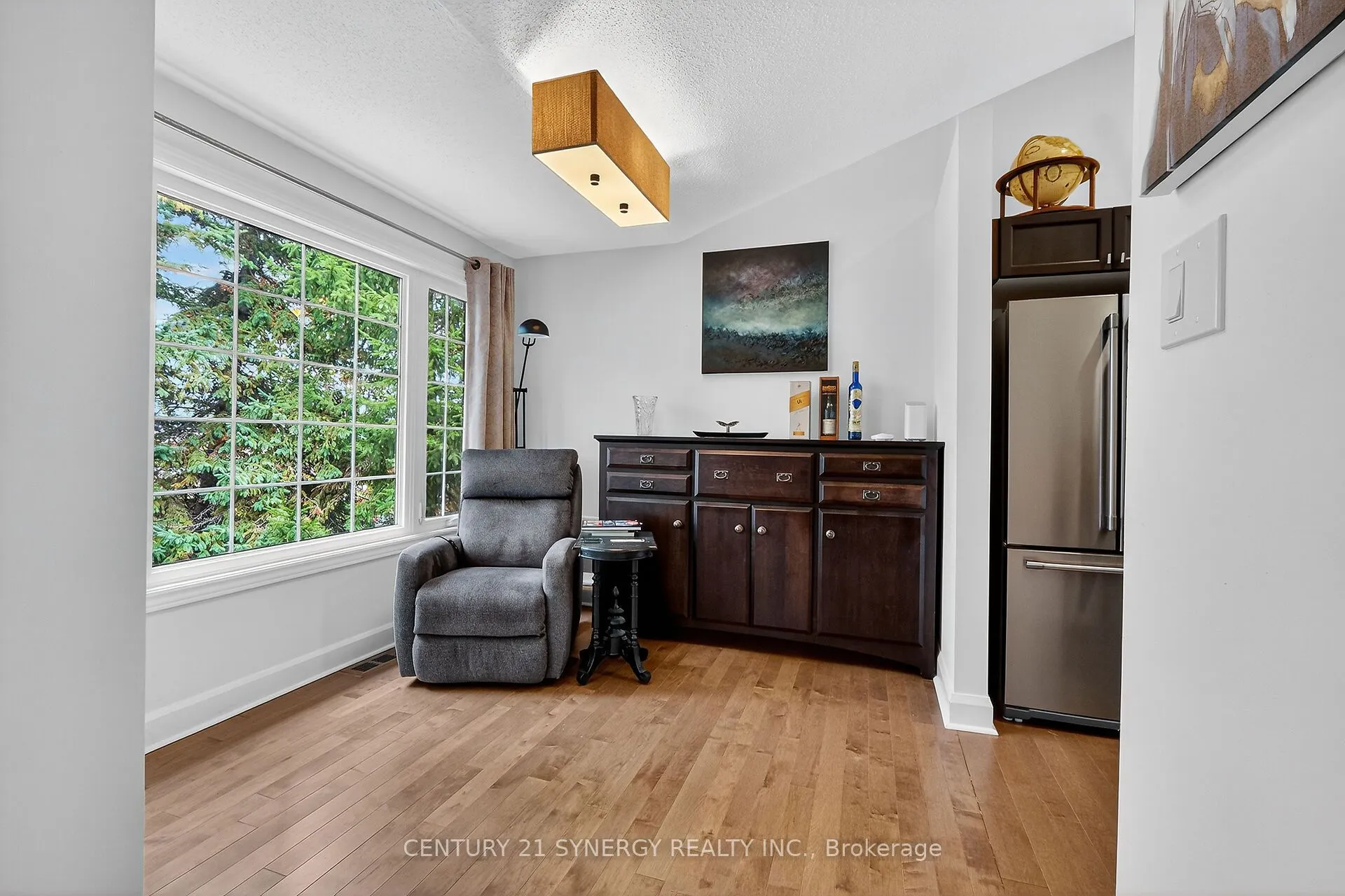 18 Oyster Bay Court