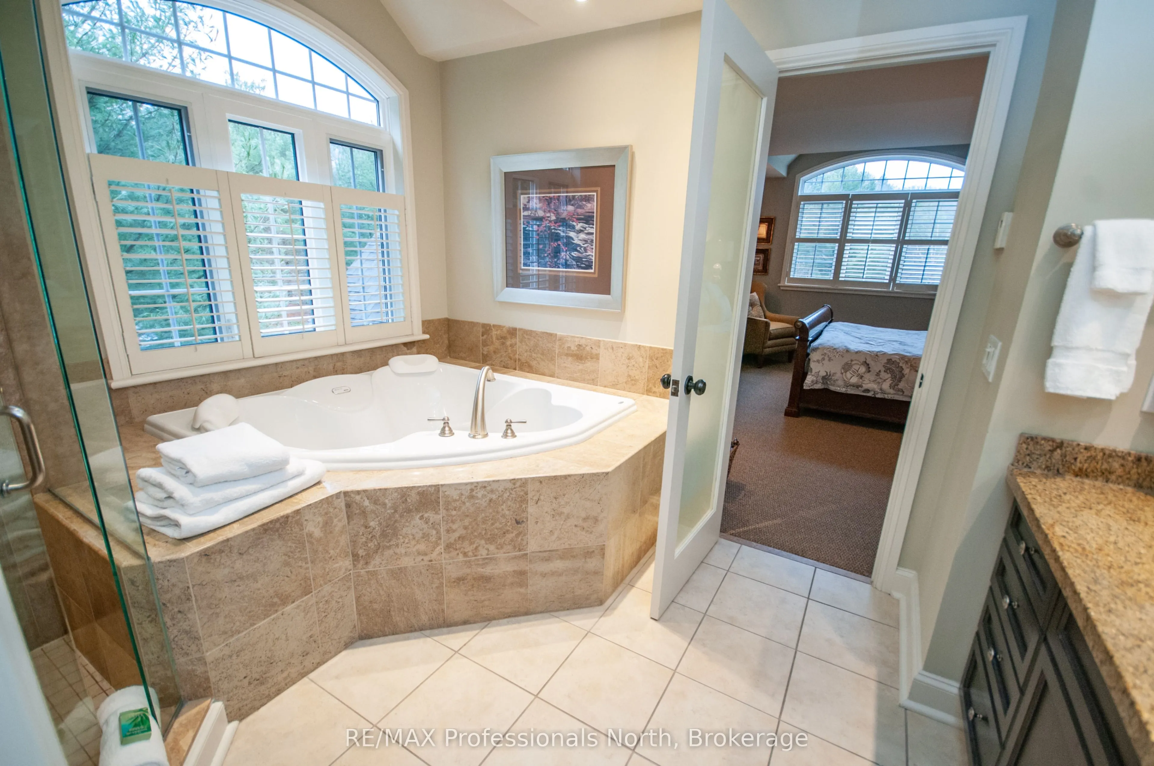 3876 MUSKOKA ROAD 118 WEST, #Carling 4, W10