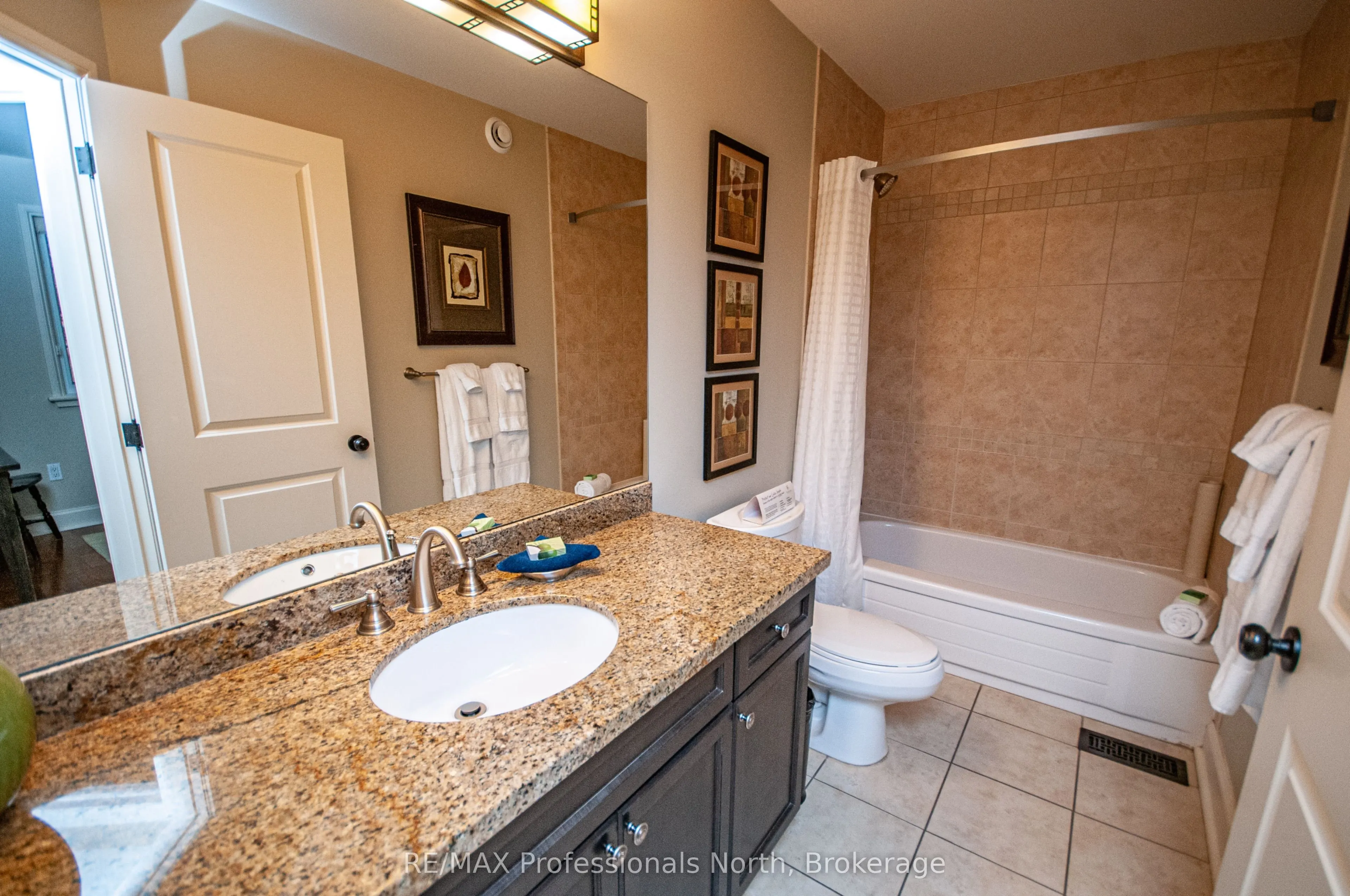 3876 MUSKOKA ROAD 118 WEST, #Carling 4, W10