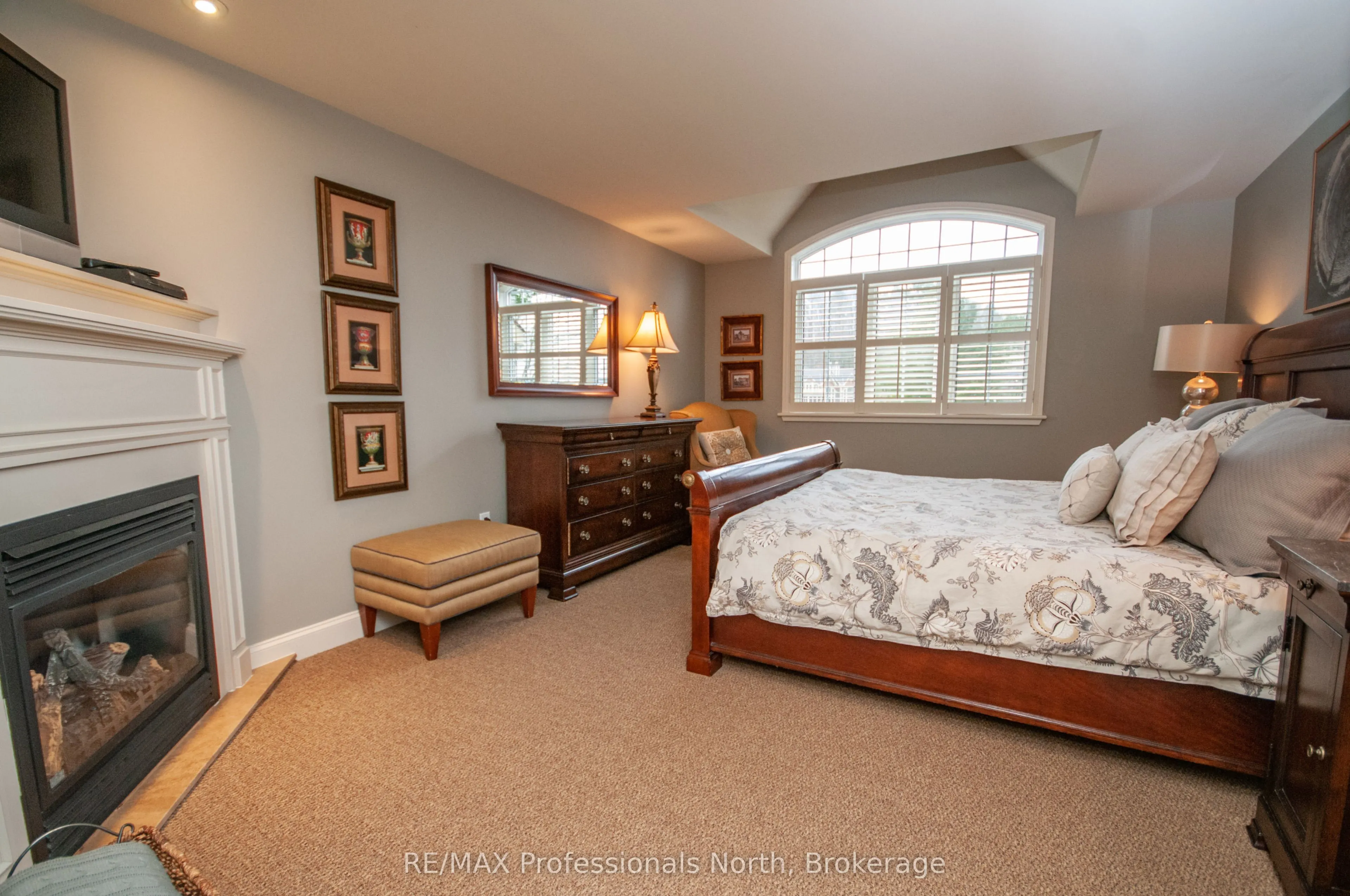 3876 MUSKOKA ROAD 118 WEST, #Carling 4, W10