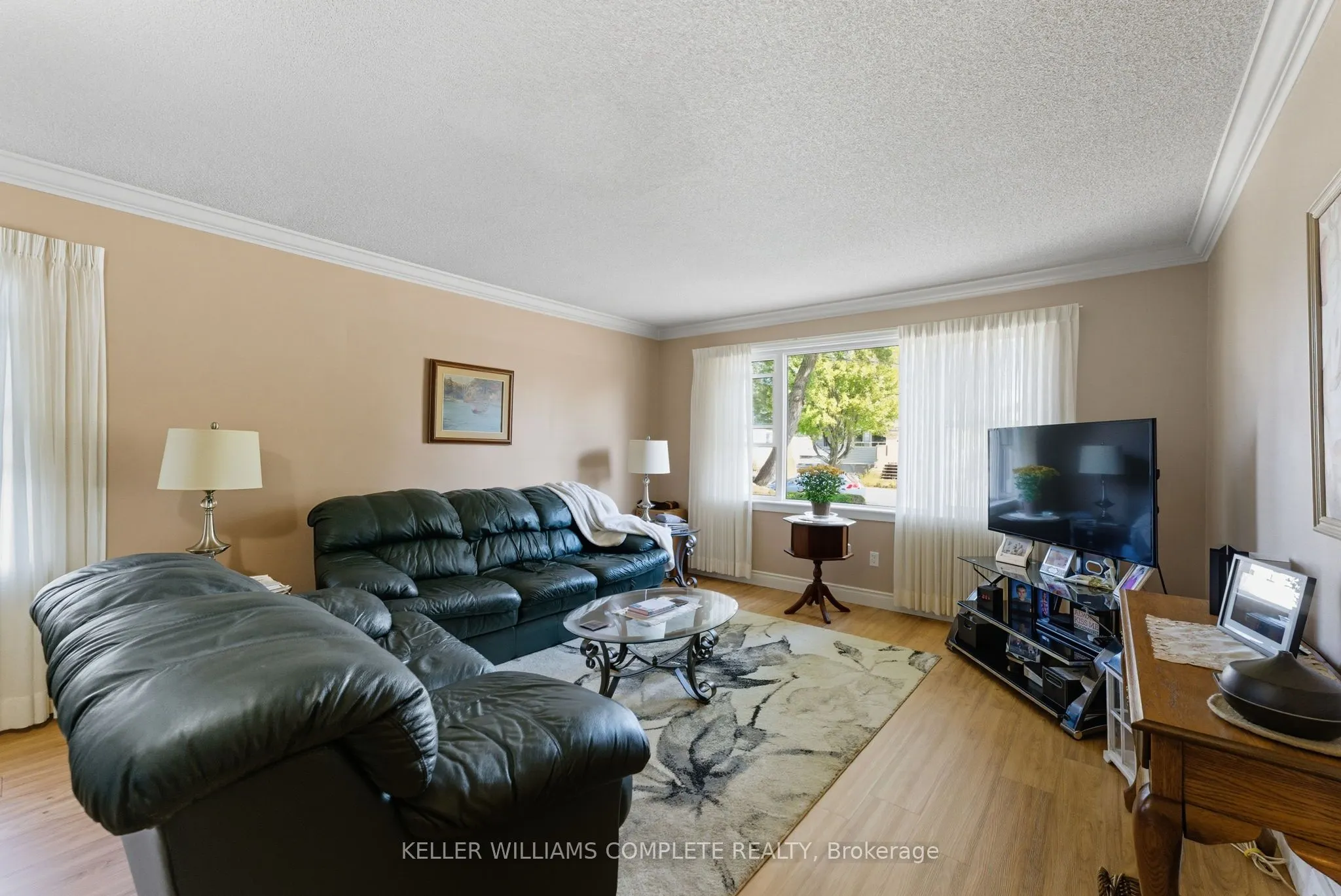 446 East 42nd Street