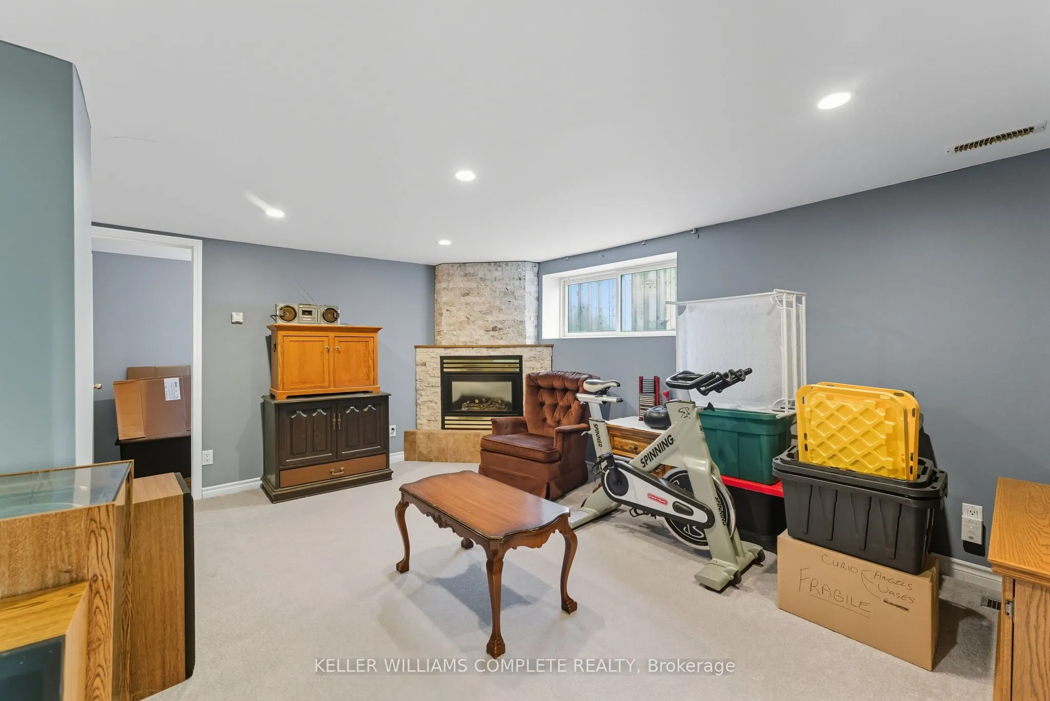 446 East 42nd Street