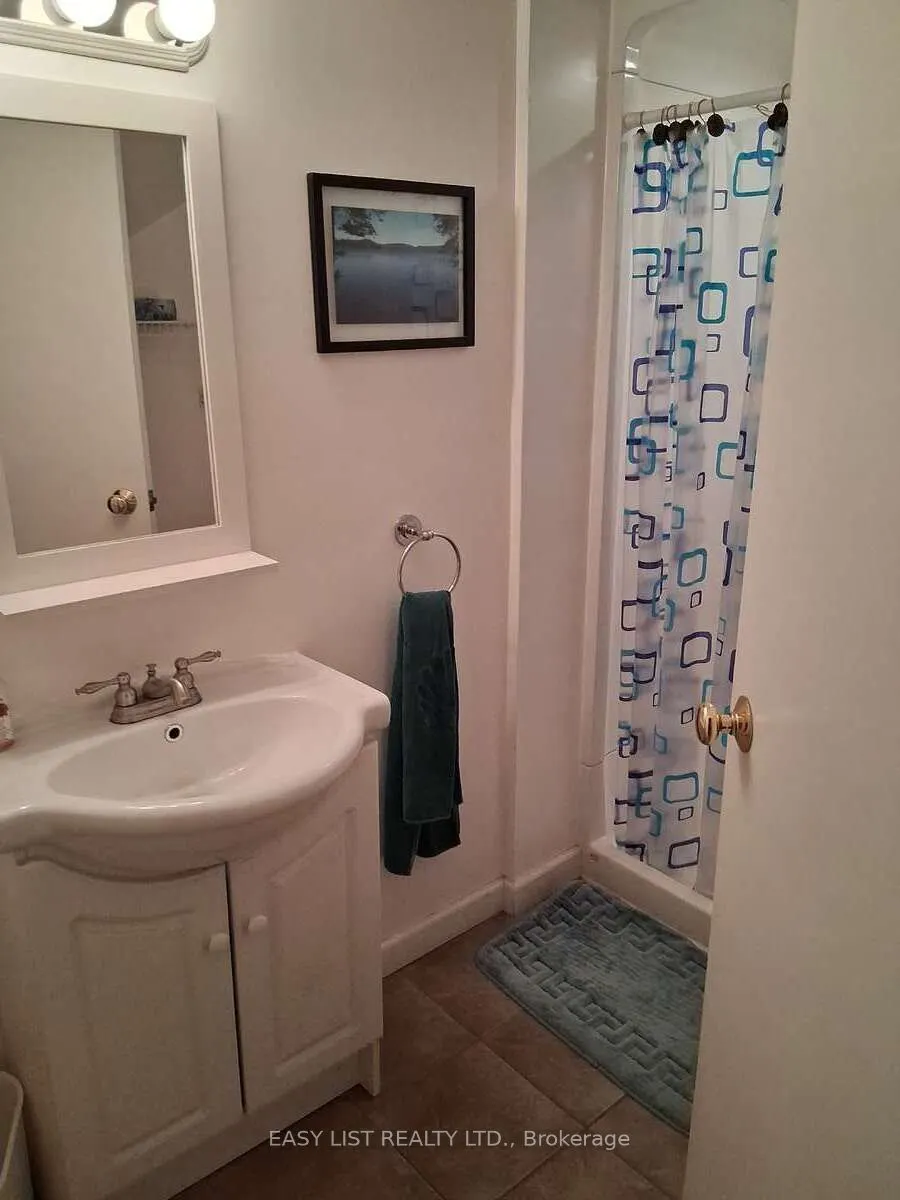 175 Old Man's Lake Lane