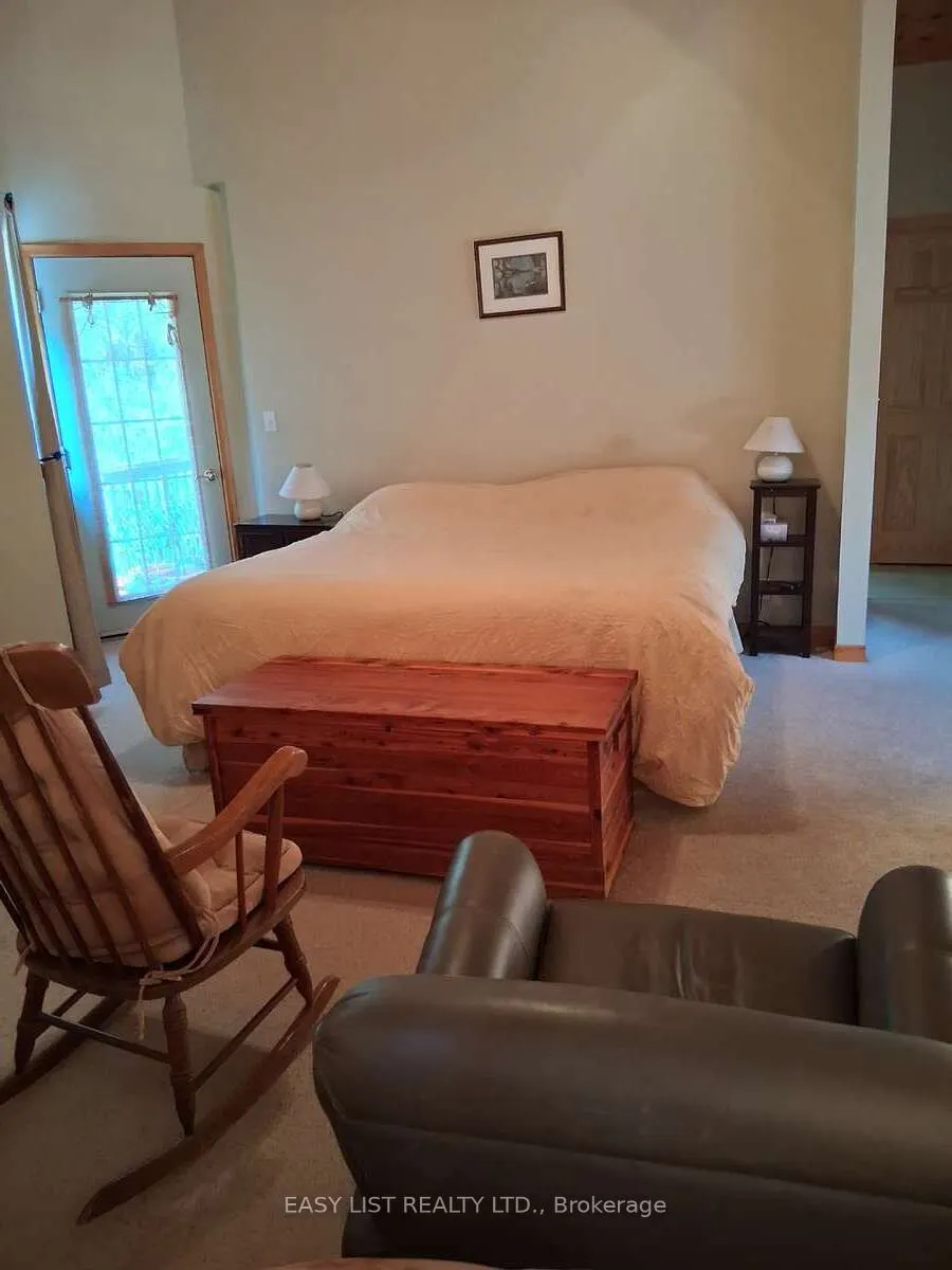 175 Old Man's Lake Lane