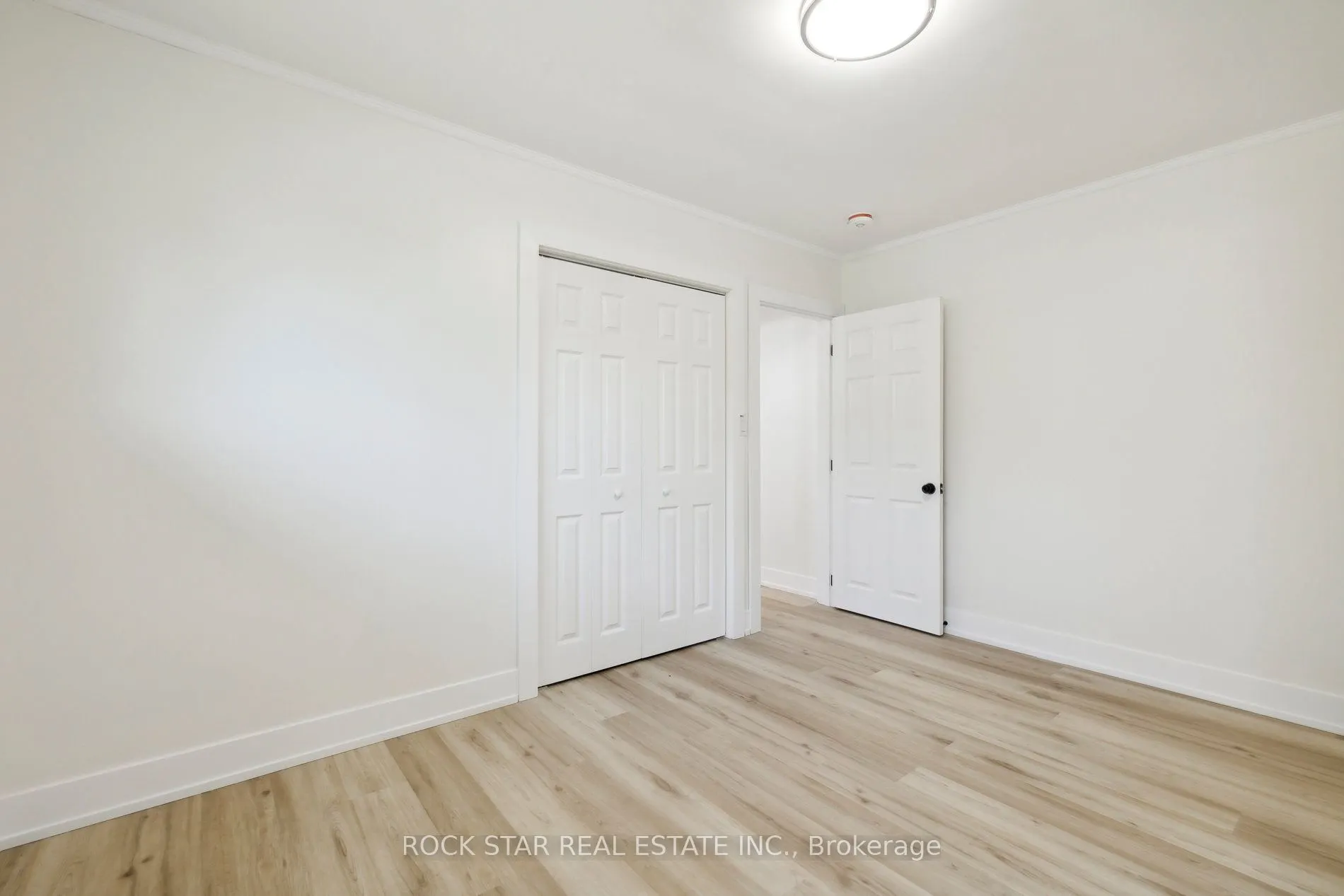 87 Leaside Drive, #Upper