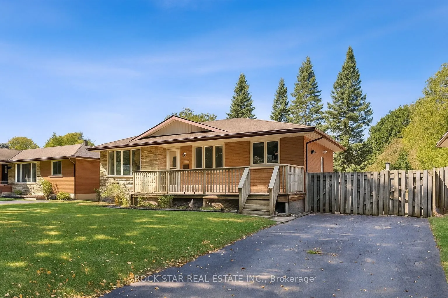 87 Leaside Drive, #Upper