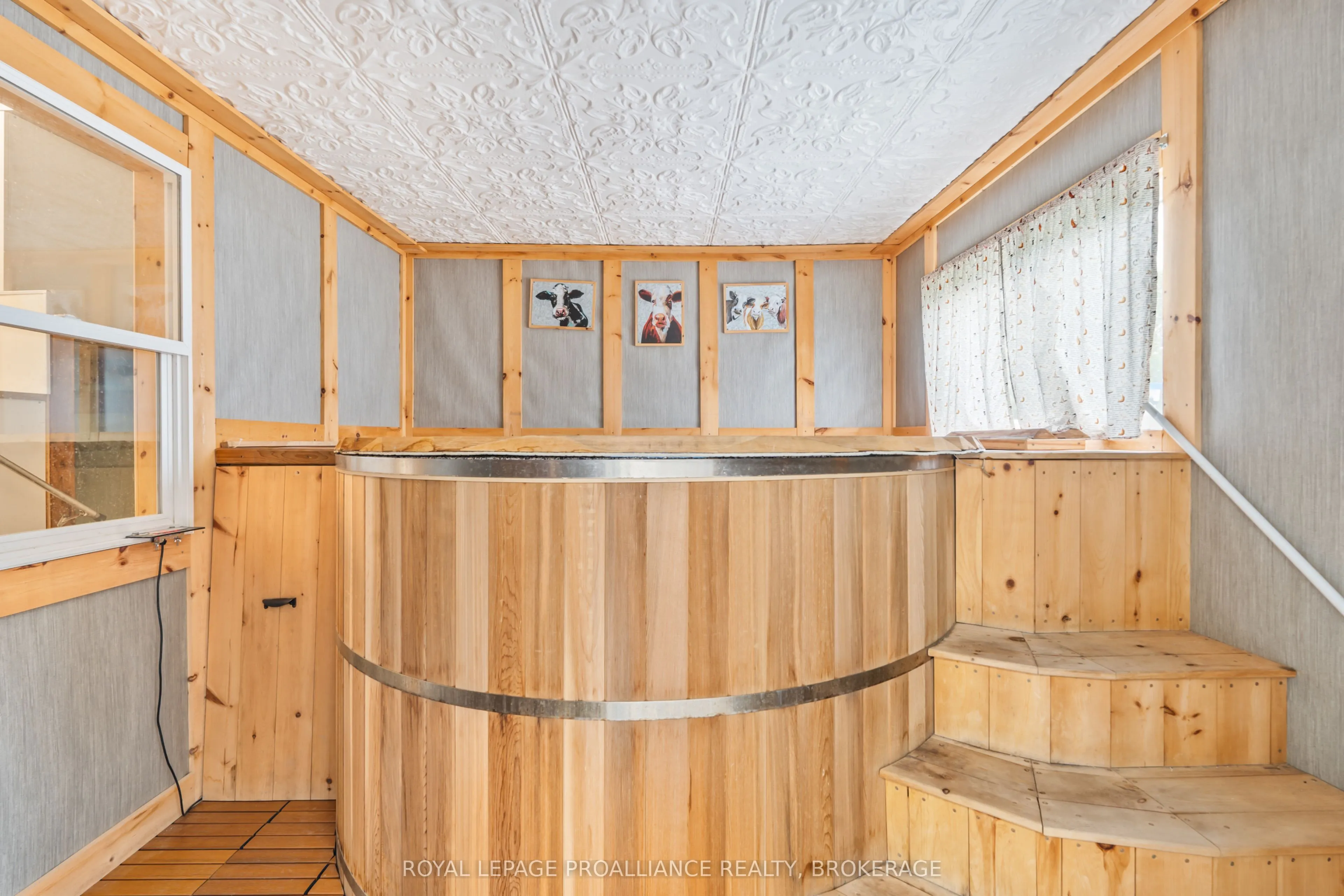 1551 County Road 1 E