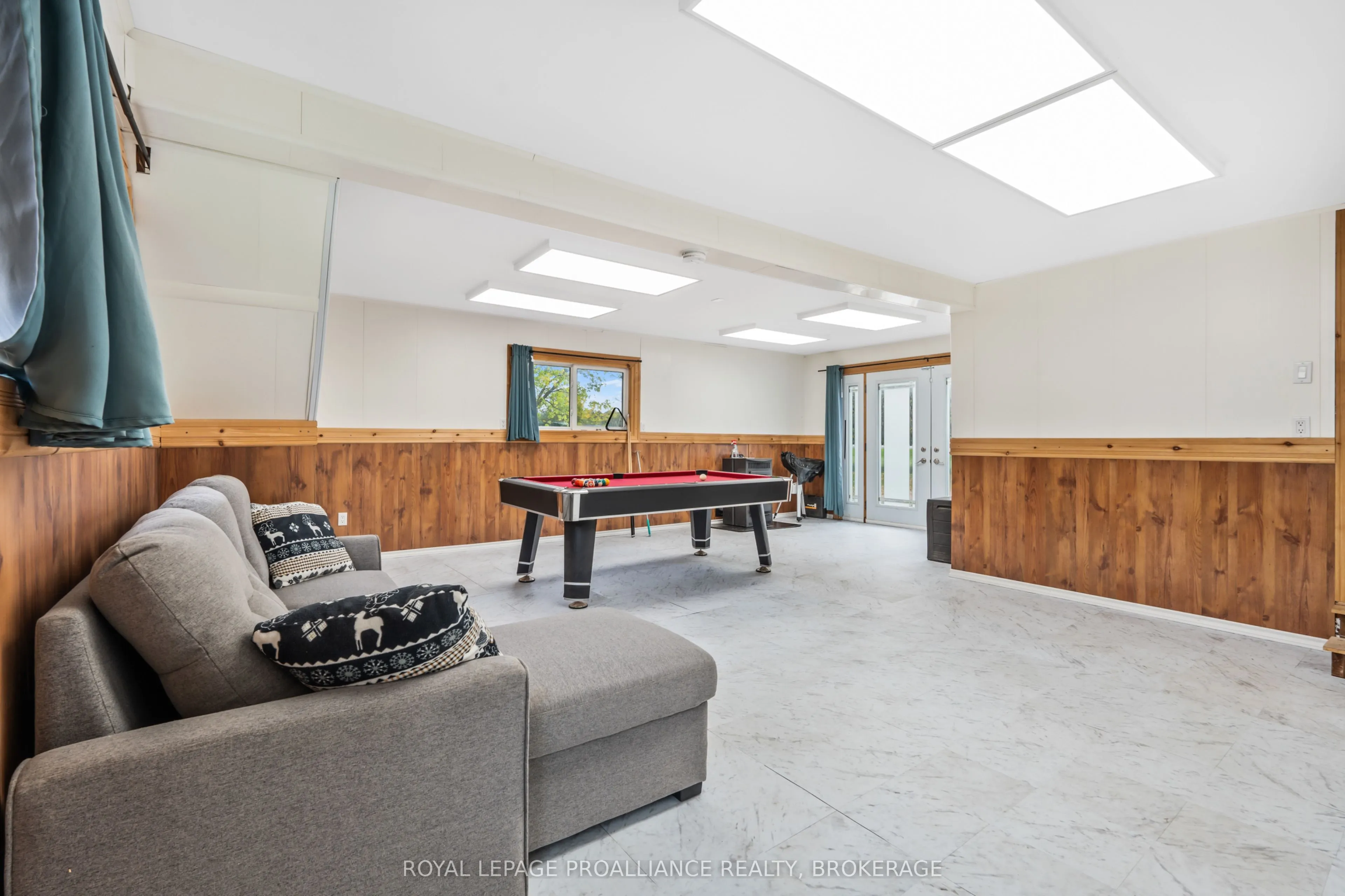 1551 County Road 1 E
