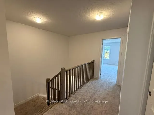 24 Oak Forest Common Crescent