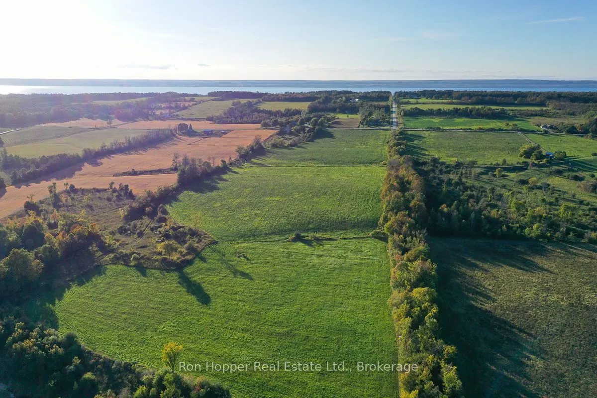 439629 Sydenham-Lakeshore Drive