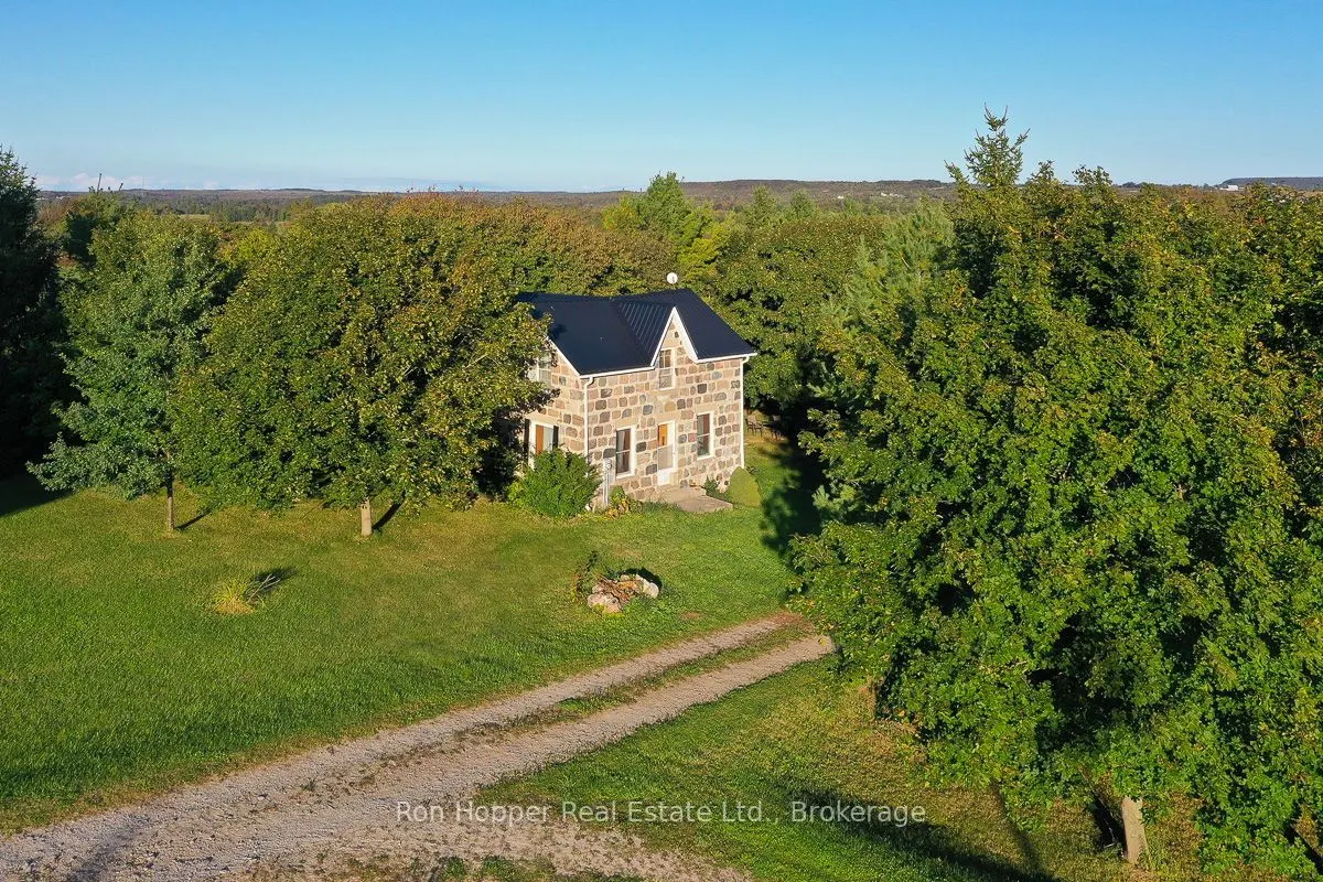 439629 Sydenham-Lakeshore Drive