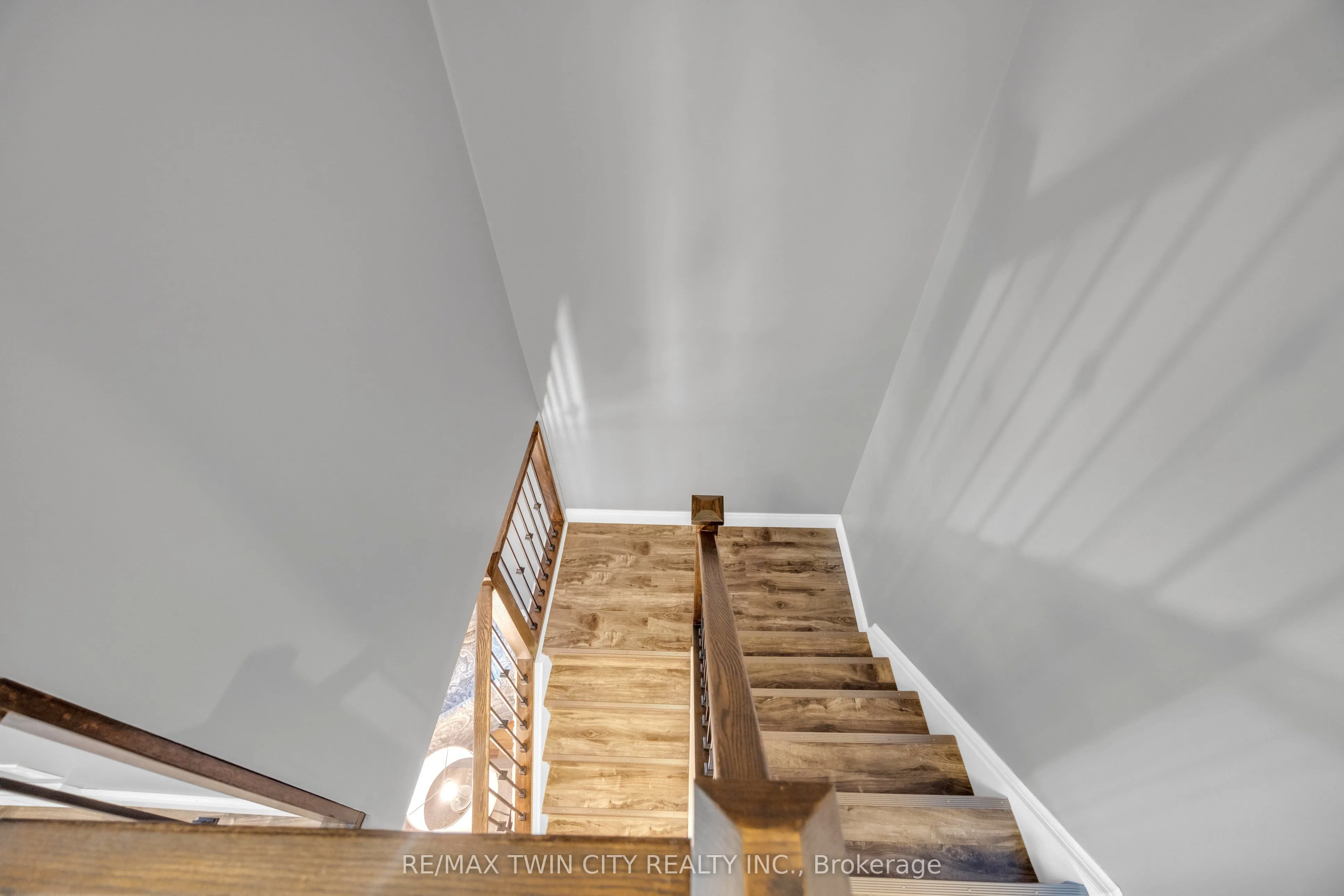 14 Williamsburg Road, #54