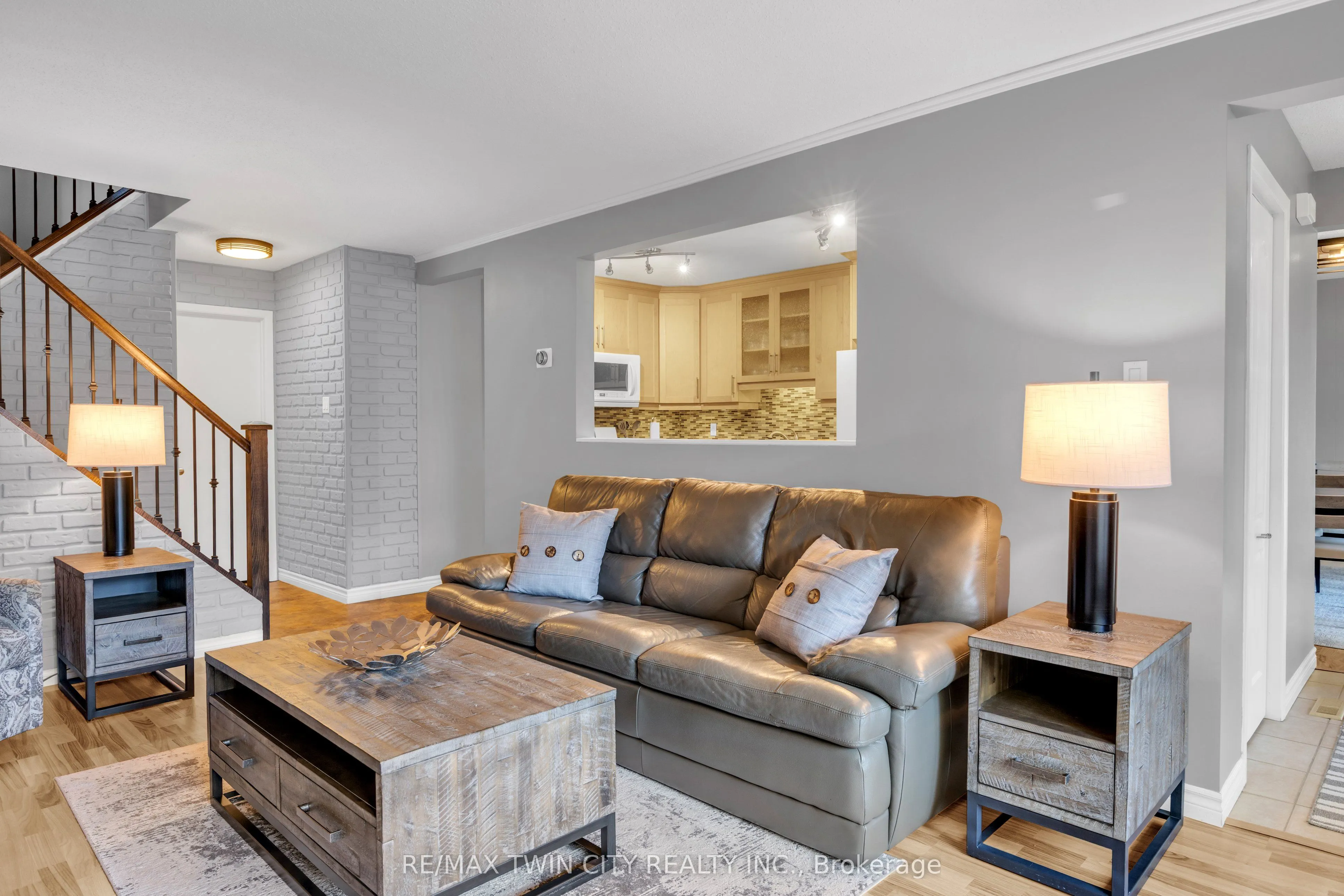 14 Williamsburg Road, #54