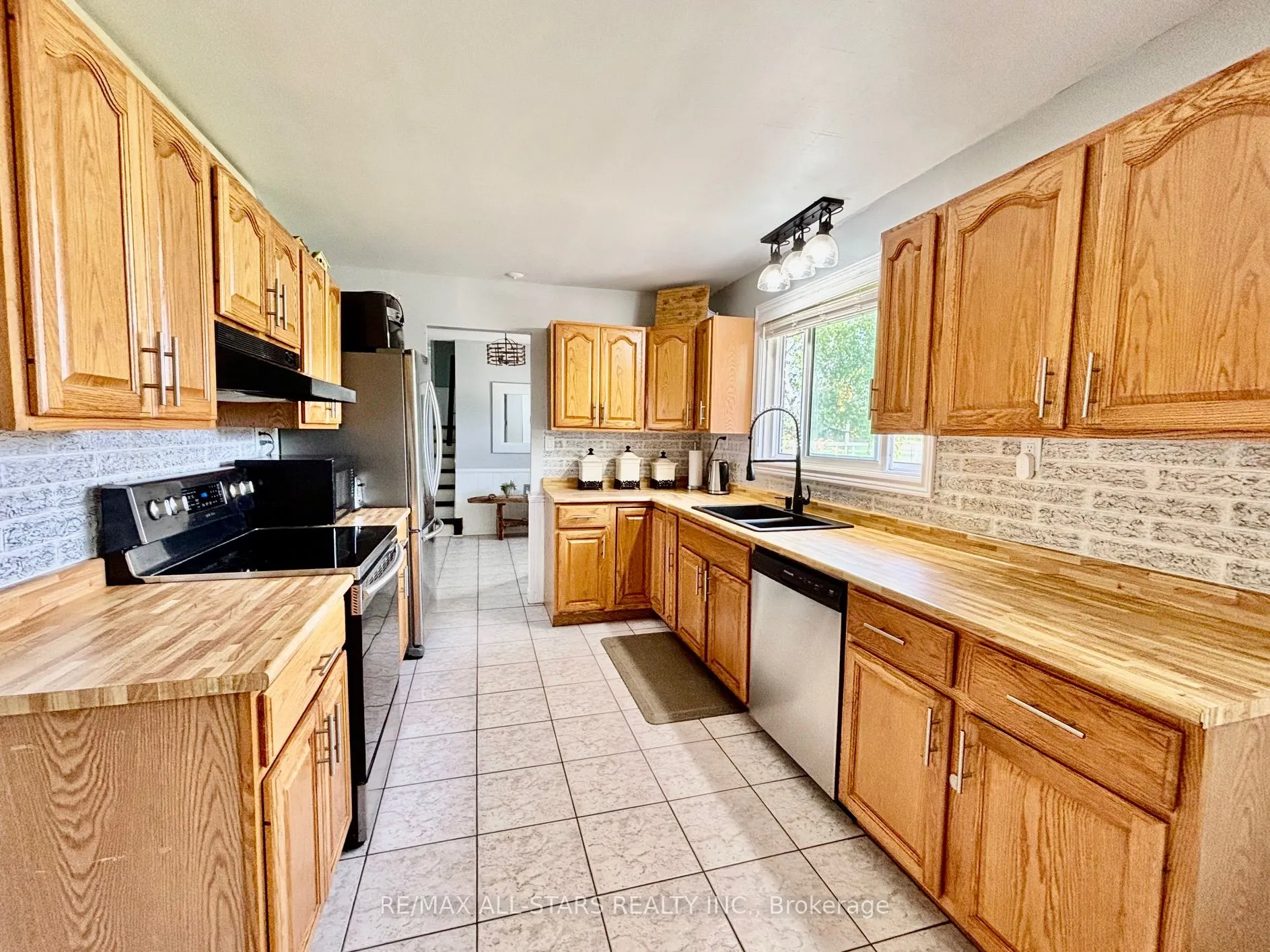 375 Ogemah Road