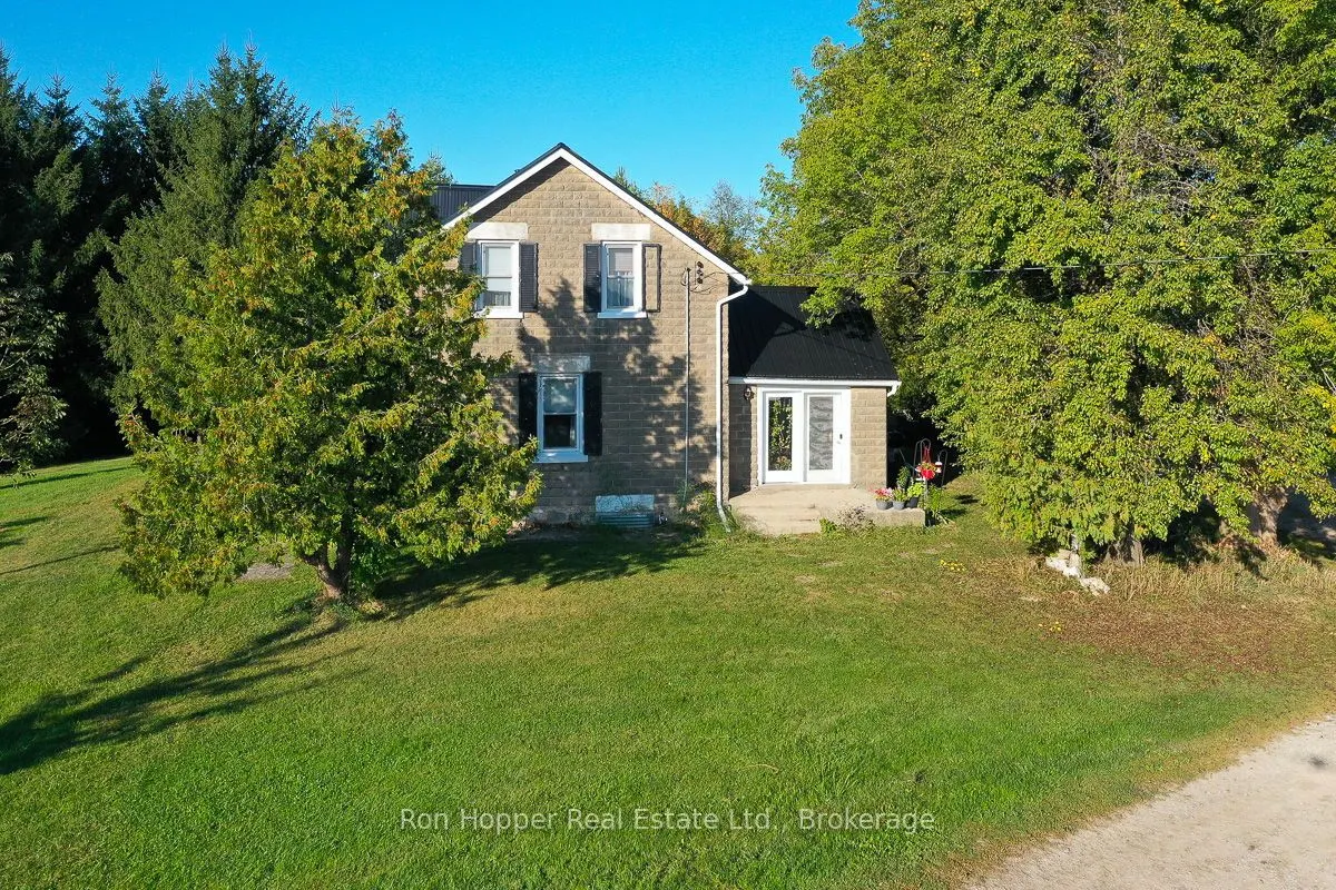 439567 Sydenham-Lakeshore Drive