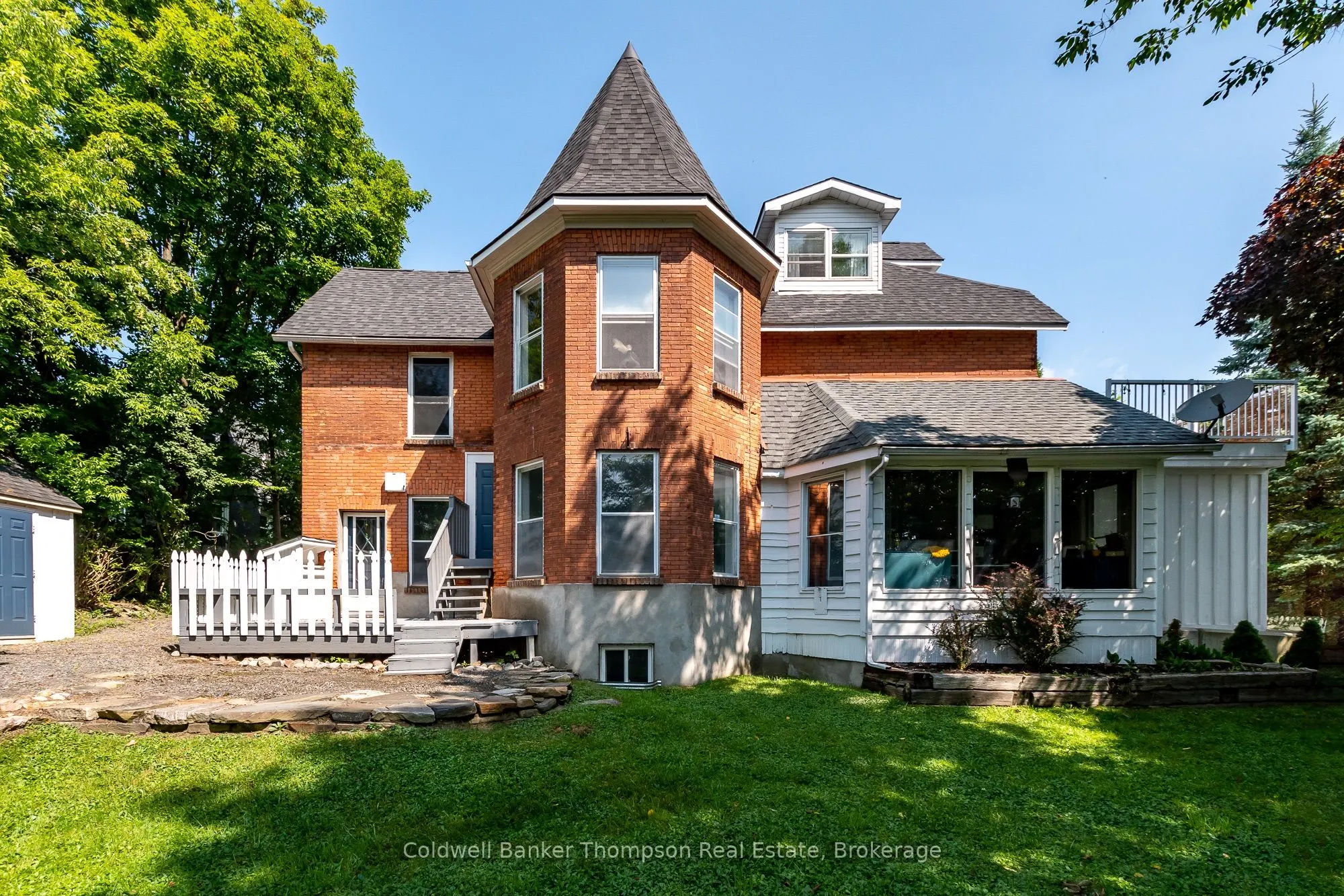 17 West Street N