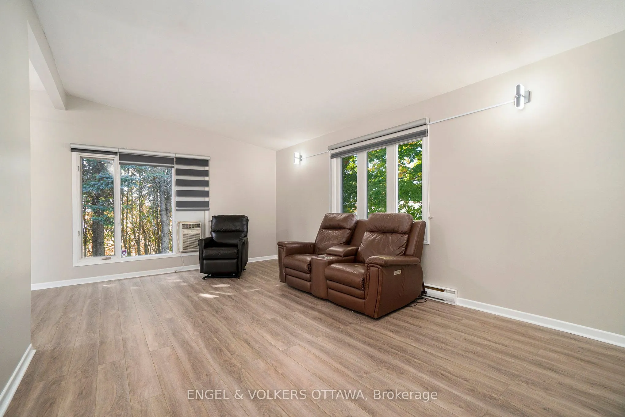 258 Herrick Drive, Rr#1, Arnprior Drive
