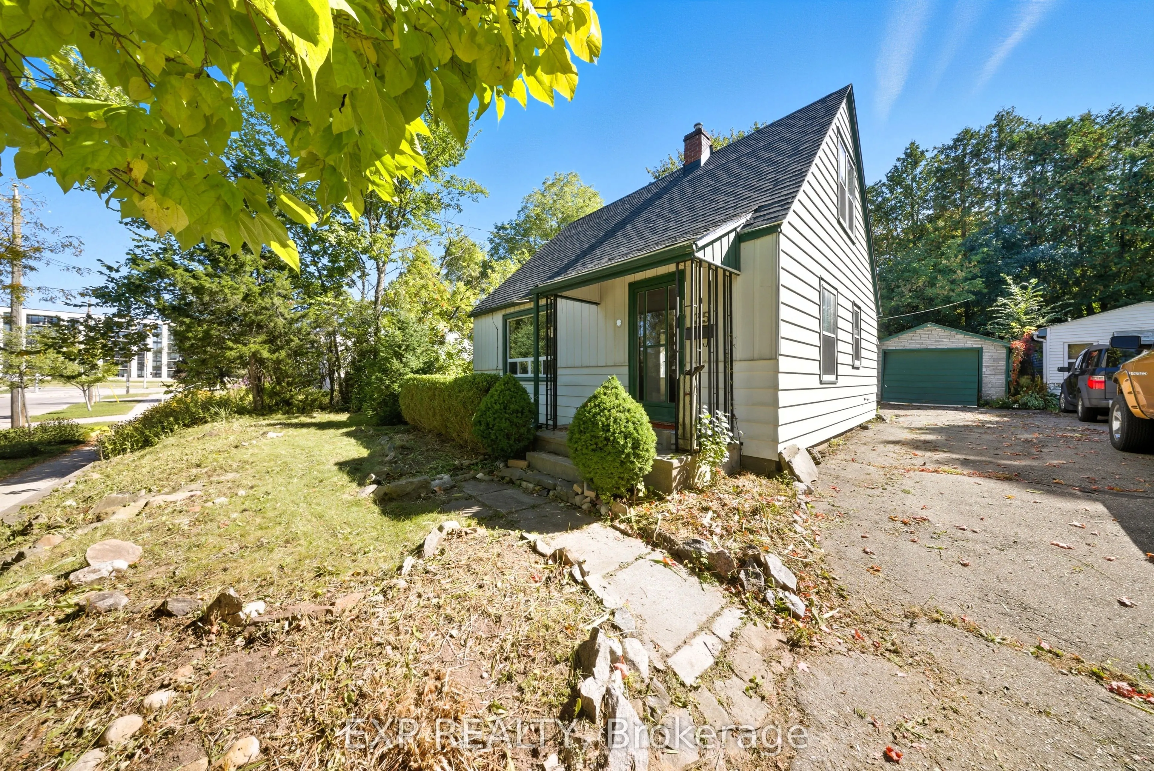 35 Glen Road