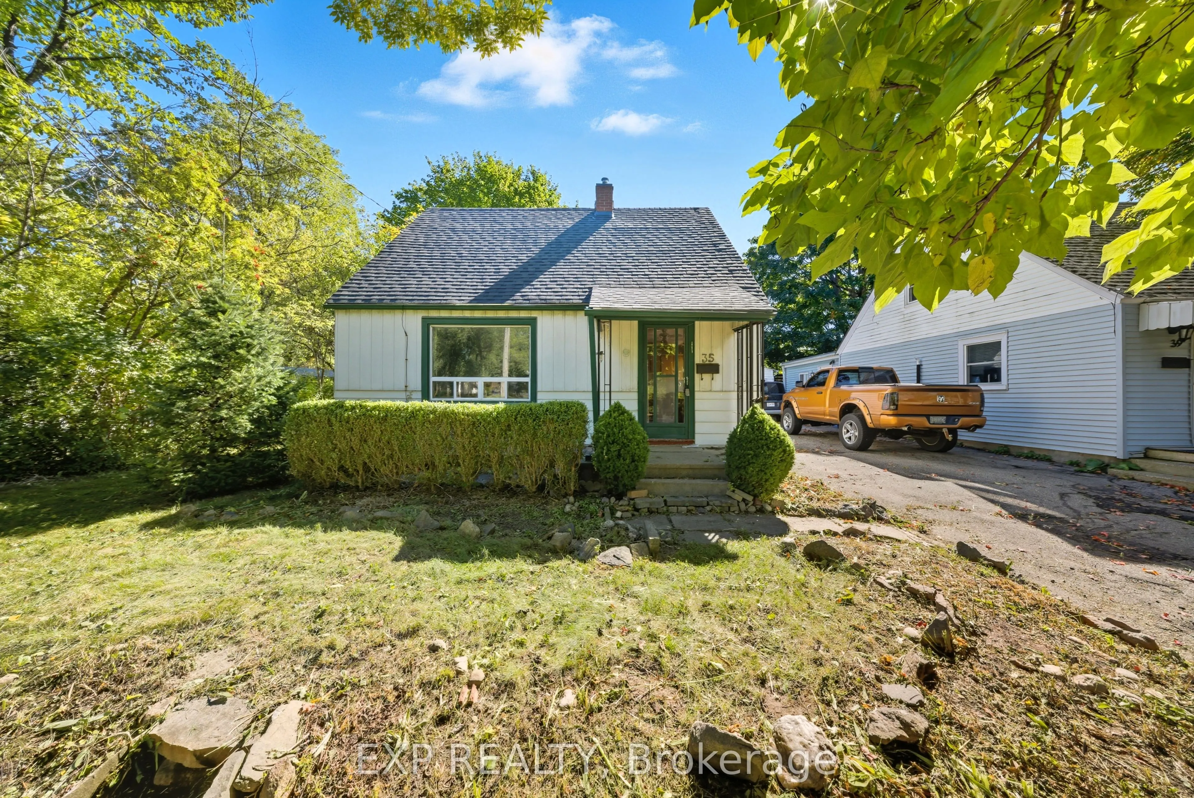 35 Glen Road