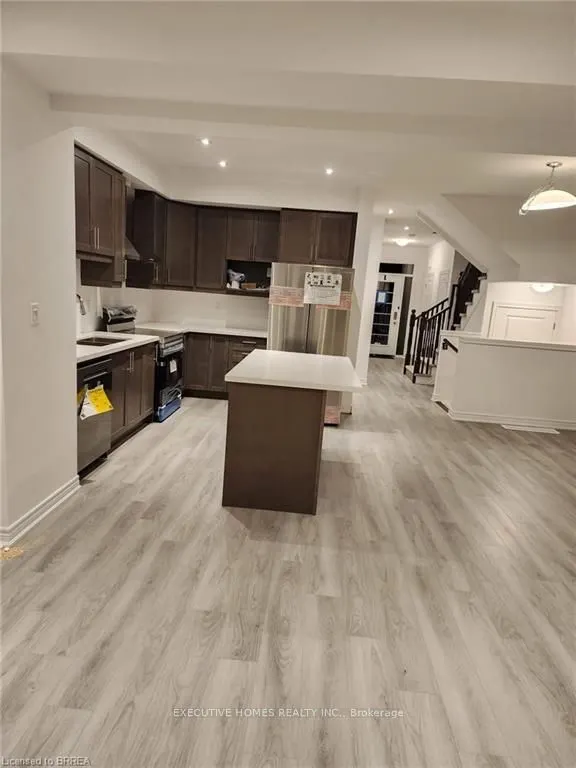120 Court Drive, #100