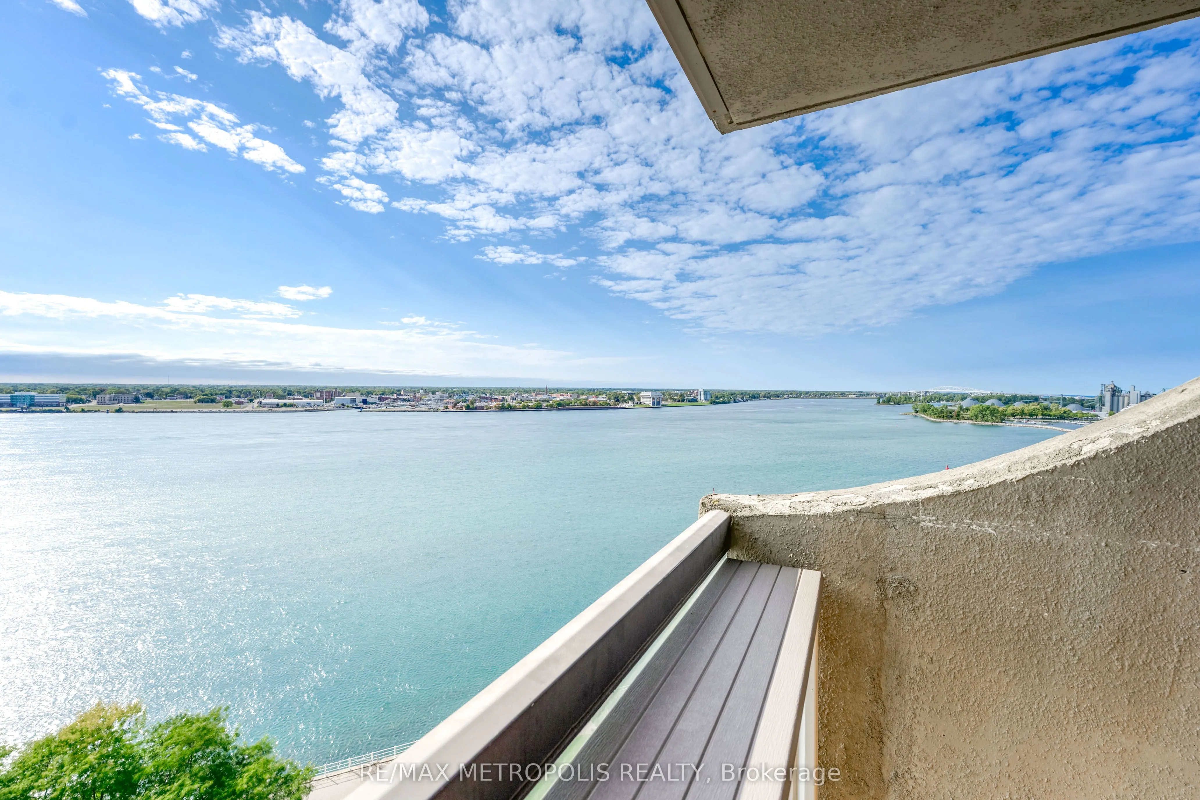 155 Front Street N, #1306
