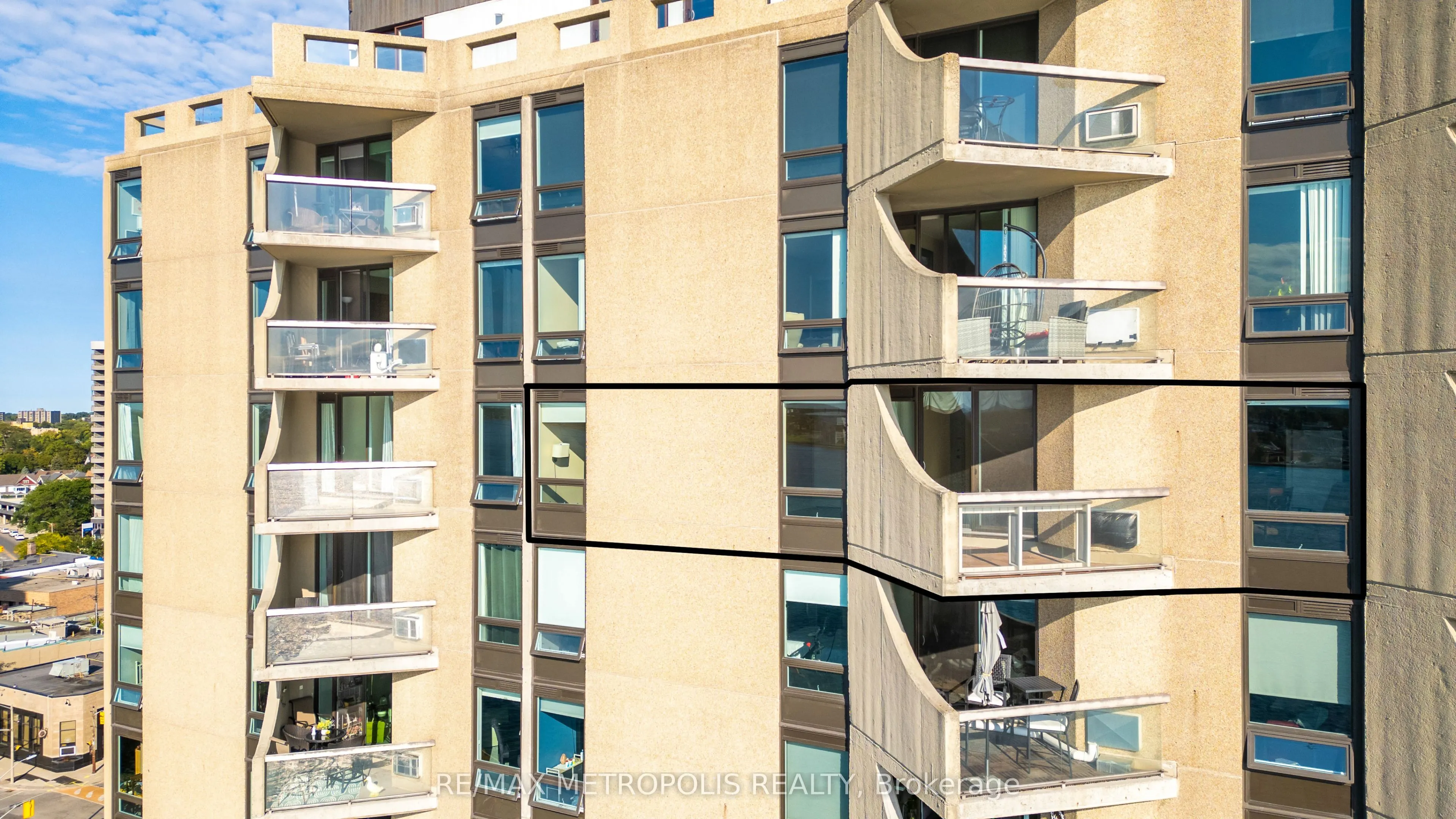 155 Front Street N, #1306