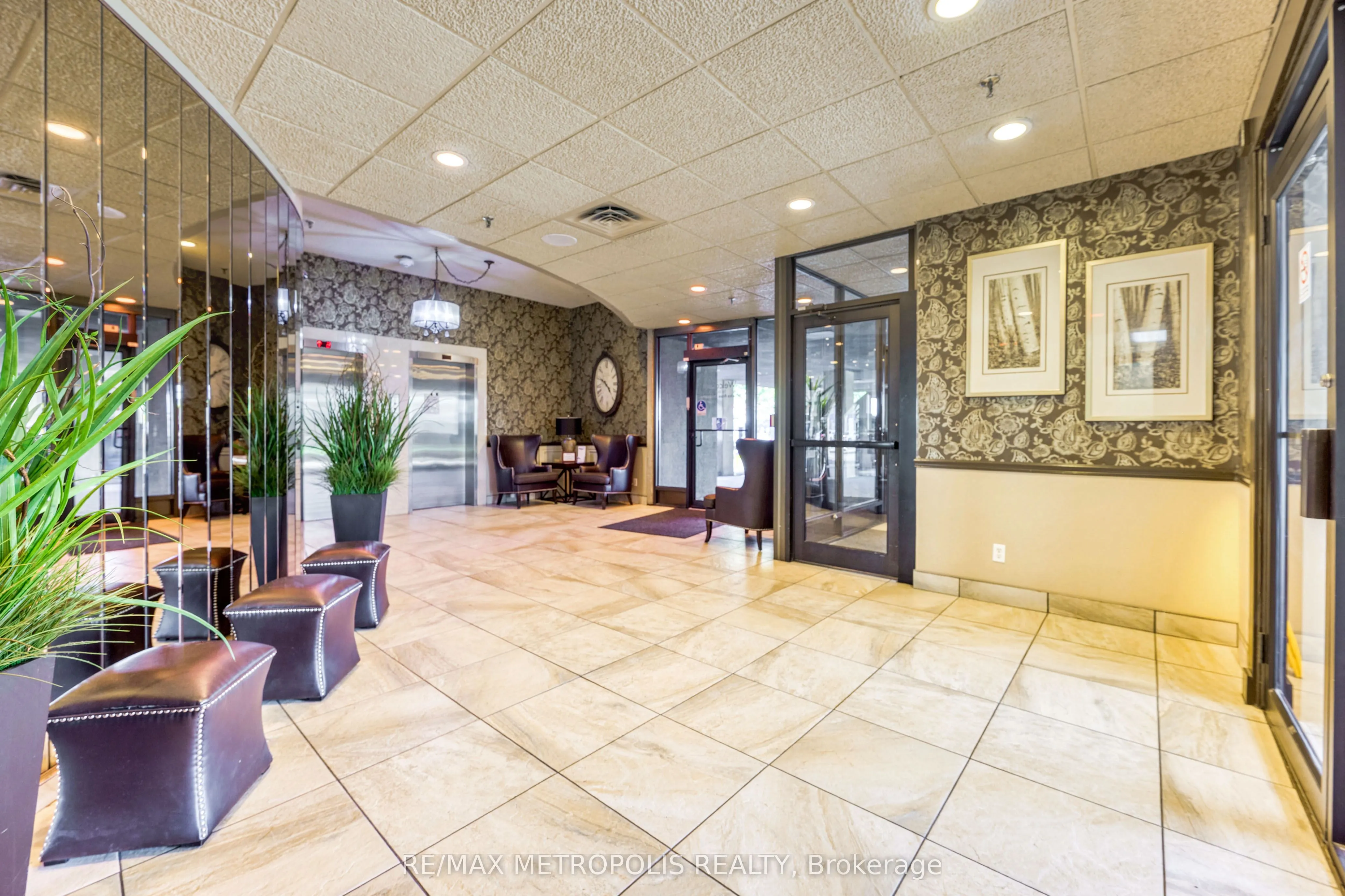 155 Front Street N, #1306